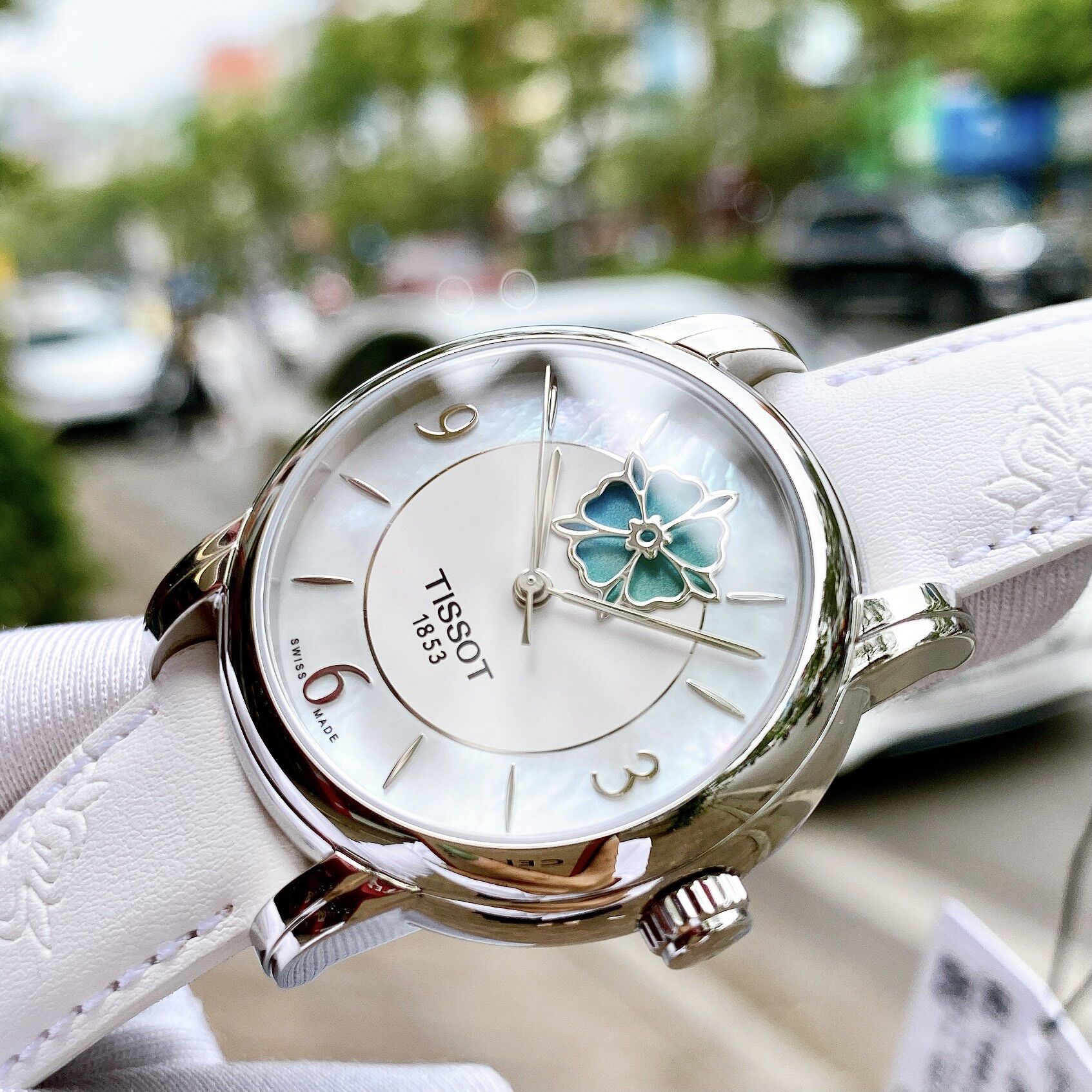 Đồng hồ nữ chính hãng tissot t050.207.17.117.05 automatic