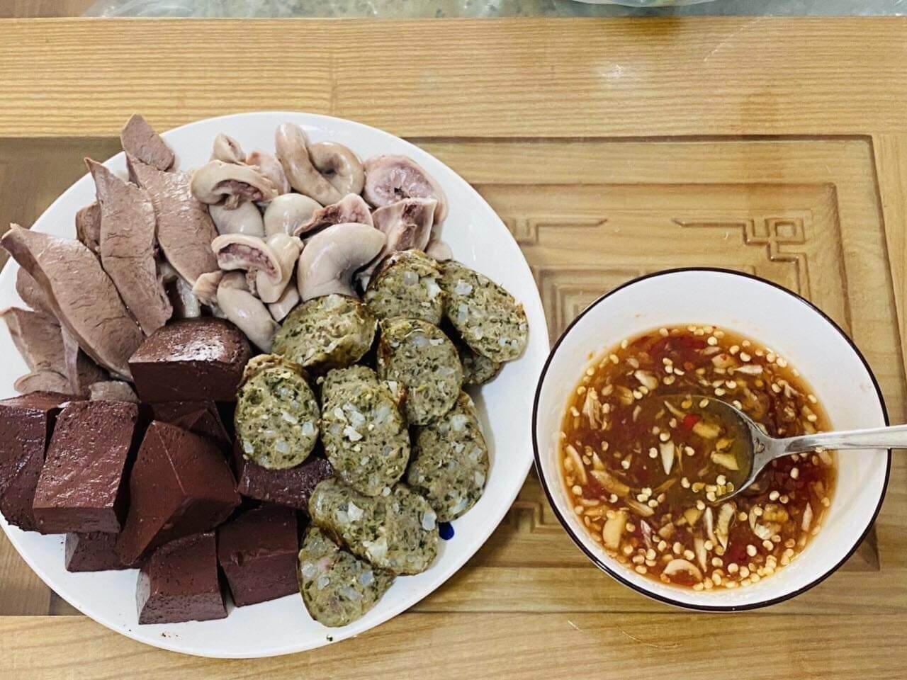 0,5kg Dồi sụn nướng (giao nhanh tphcm)