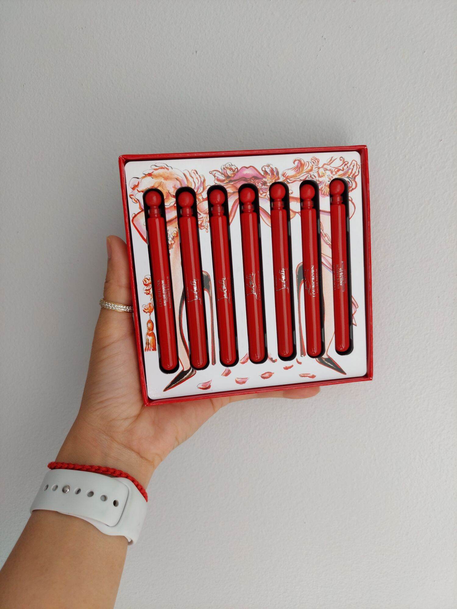 Set christian louboutin 7pcs hot nhất hãng -edp 4ml#ở đây shop chỉ bán hàng authentics#