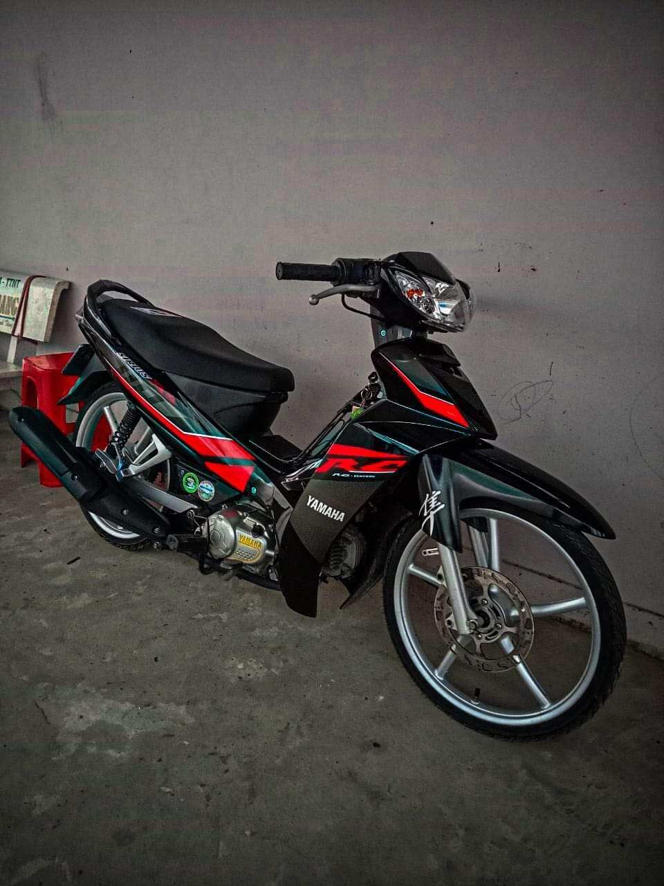 Tem rời sirius đen RC phối đỏ tặng kèm set logo