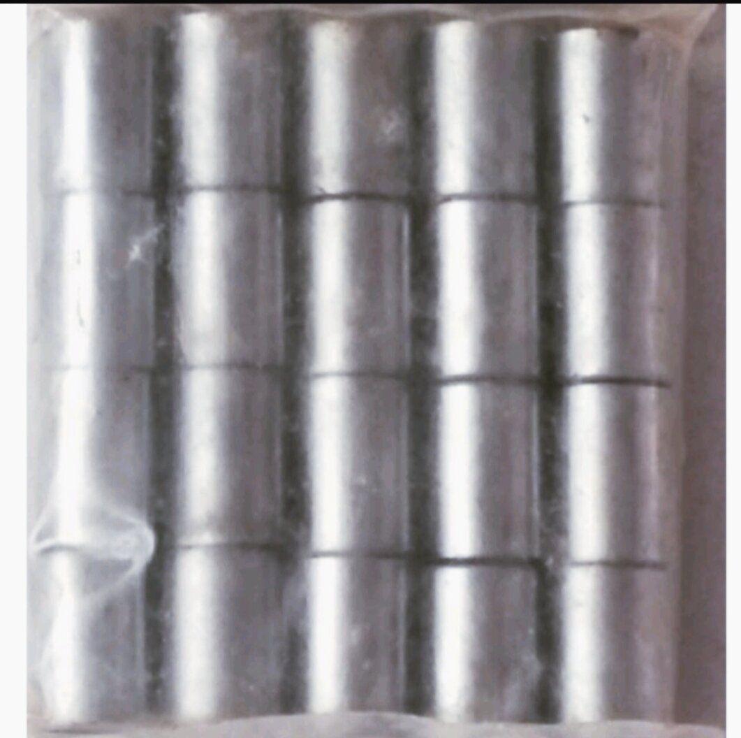ẶC GÔ SẮT LỔ 6.7.8LY x 20 CÁI ....