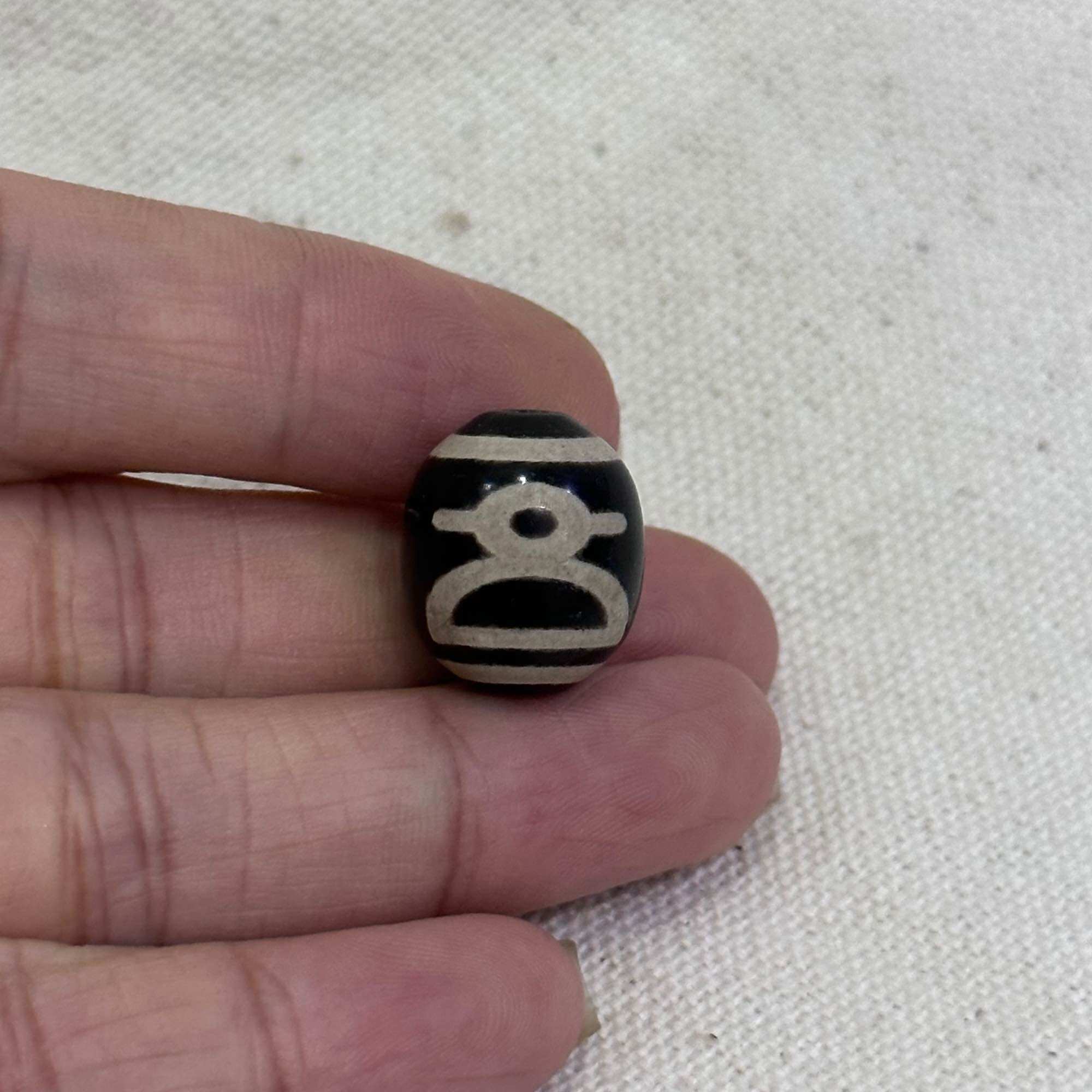 MewGems-Charm Dzi thần tài mix vòng DIY
