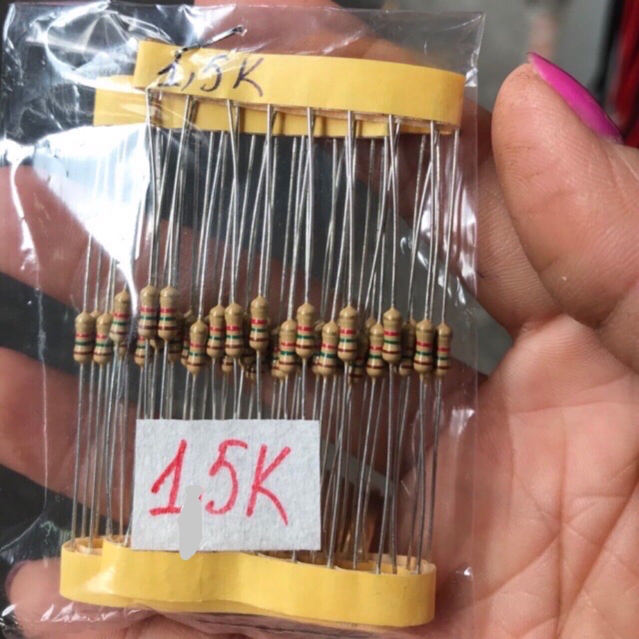 100 con trở 15k