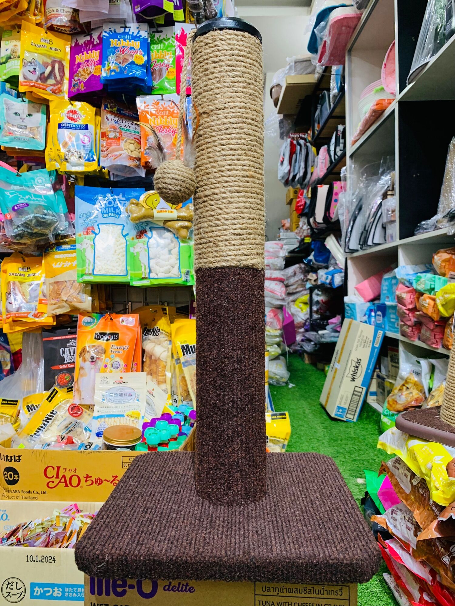 Trụ cào cho mèo Cattyman
