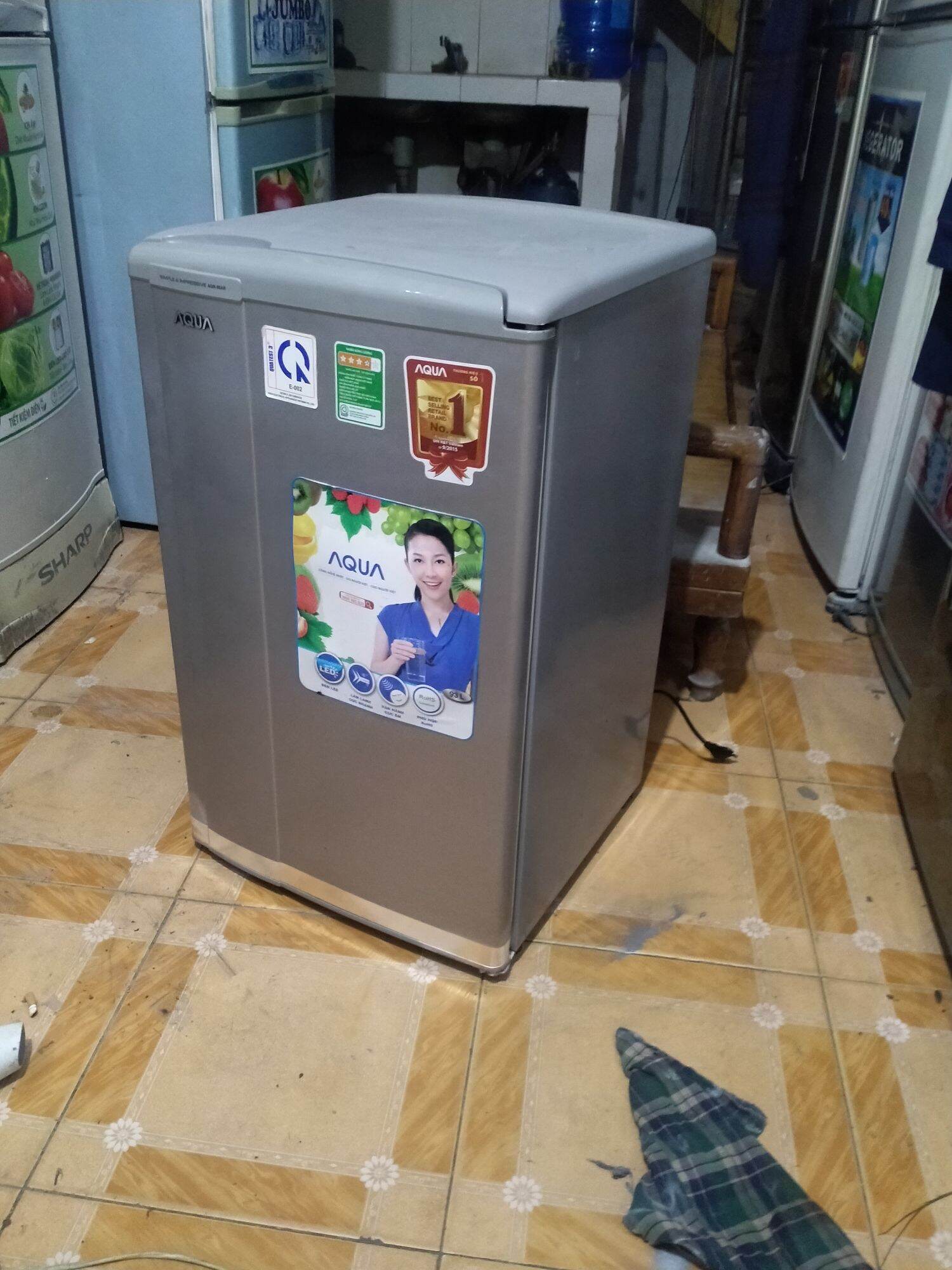 tủ lạnh sanyo 93 lít còn mới 90%