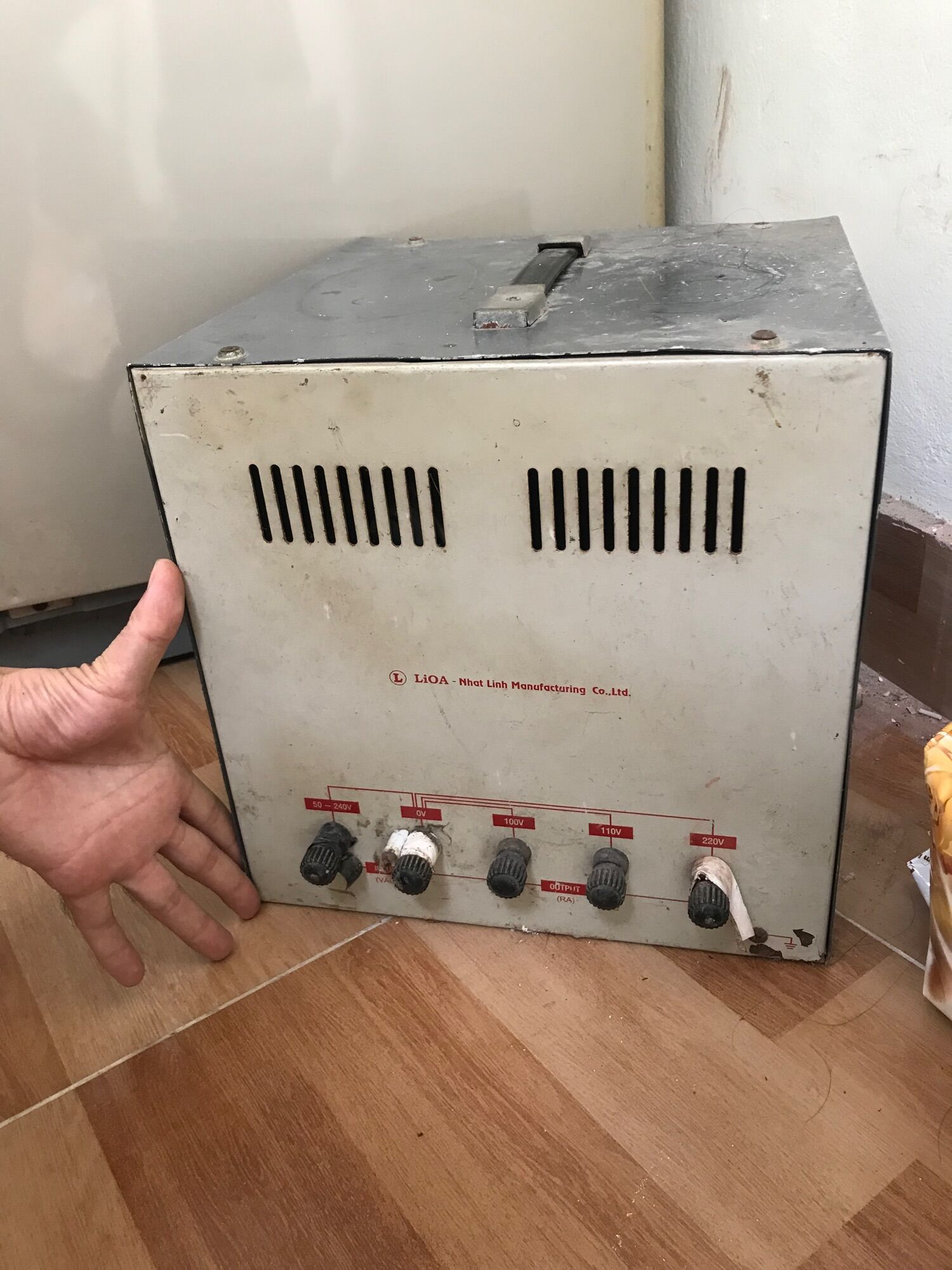 Ổn áp lioa 5000 kV cũ bền dây đồng tốt