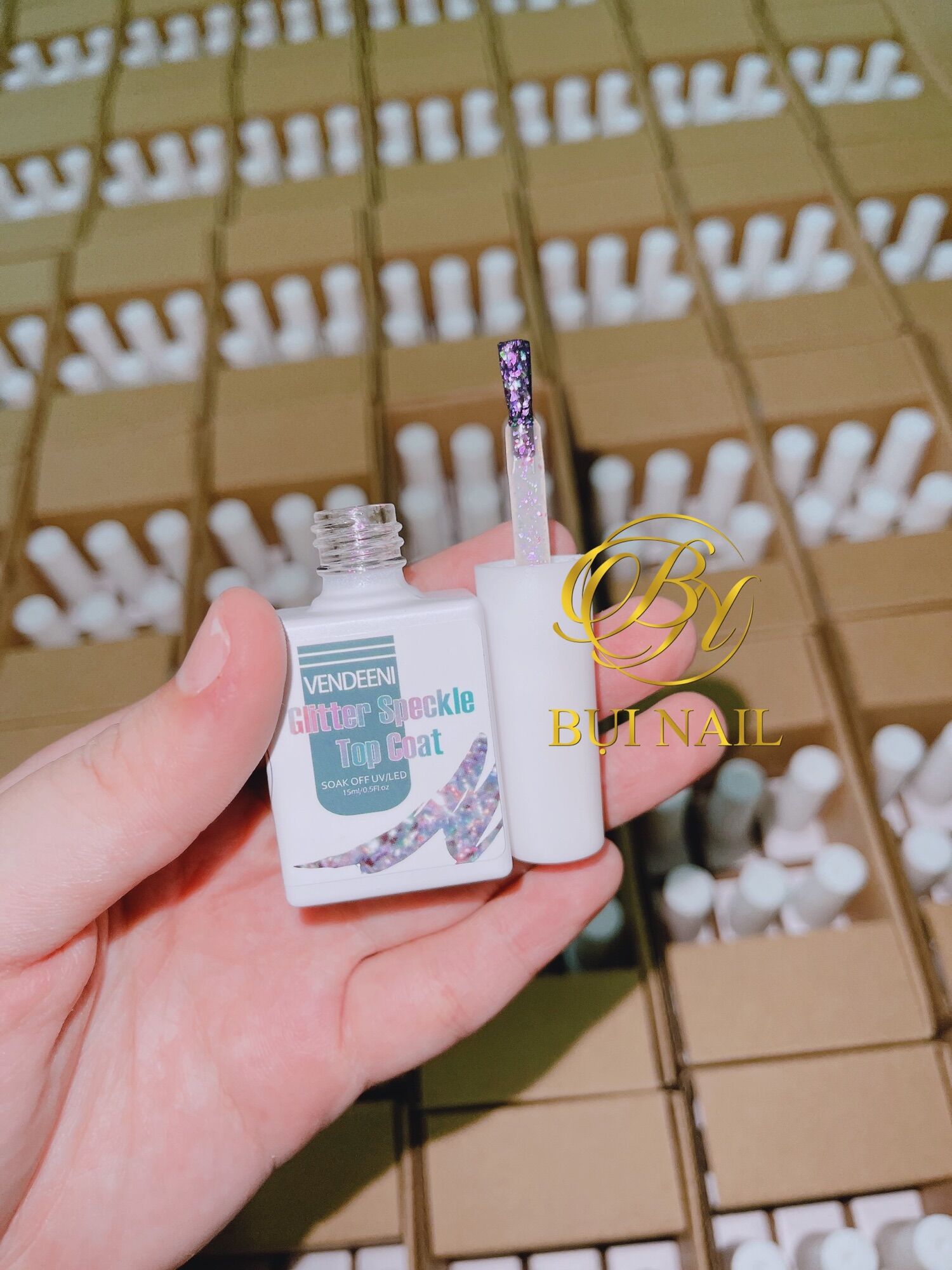 TOP KHỔNG TƯỚC VENDEENI