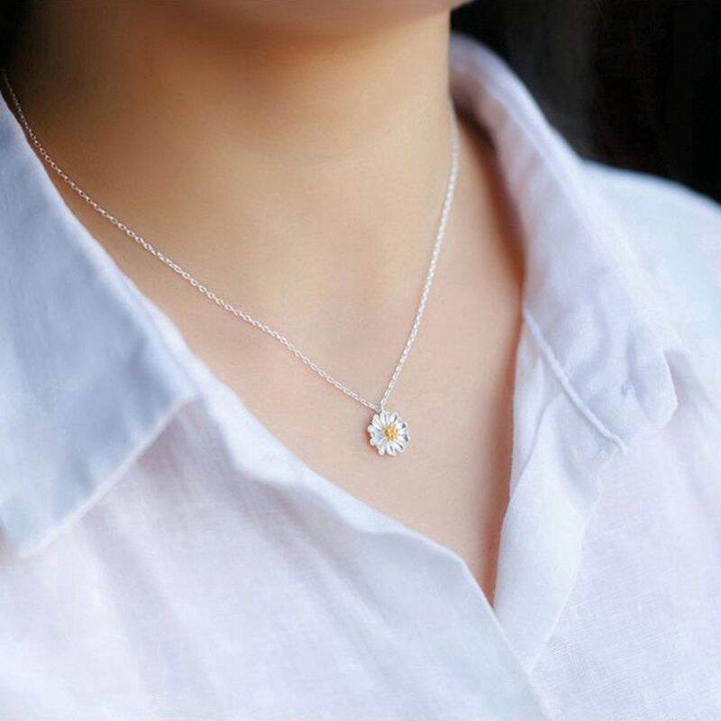 Dây chuyền bạc mặt hoa cúc dễ thương