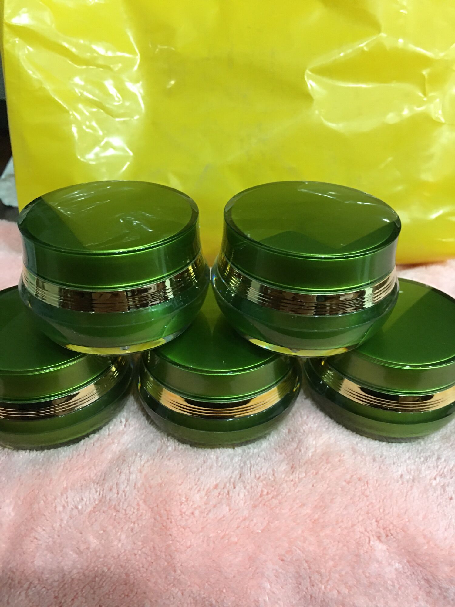 Kem Dưỡng Trắng Da PA.snow kem chua xanh
