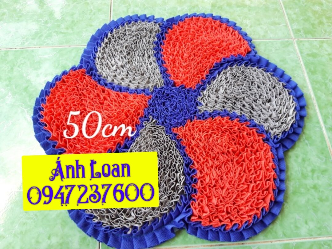 thảm dậm chân hoa xoay 50cm