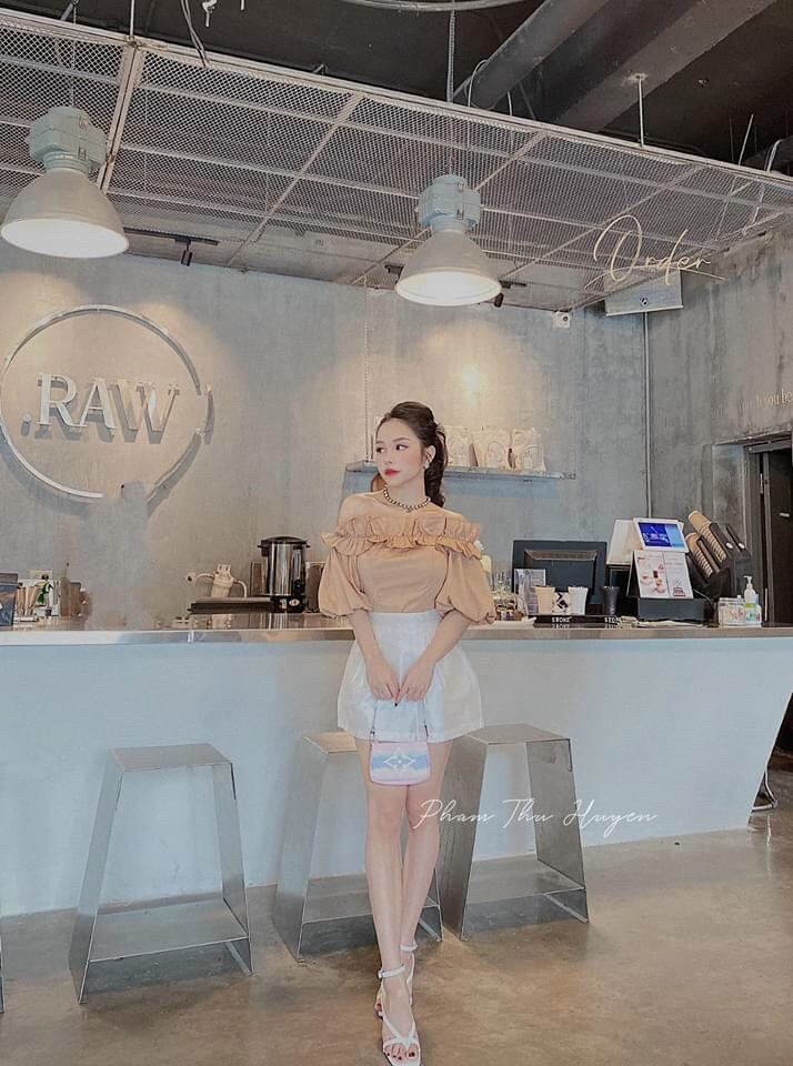ÁO KIỂU CROPTOP NHÚNG TAY PHỒNG