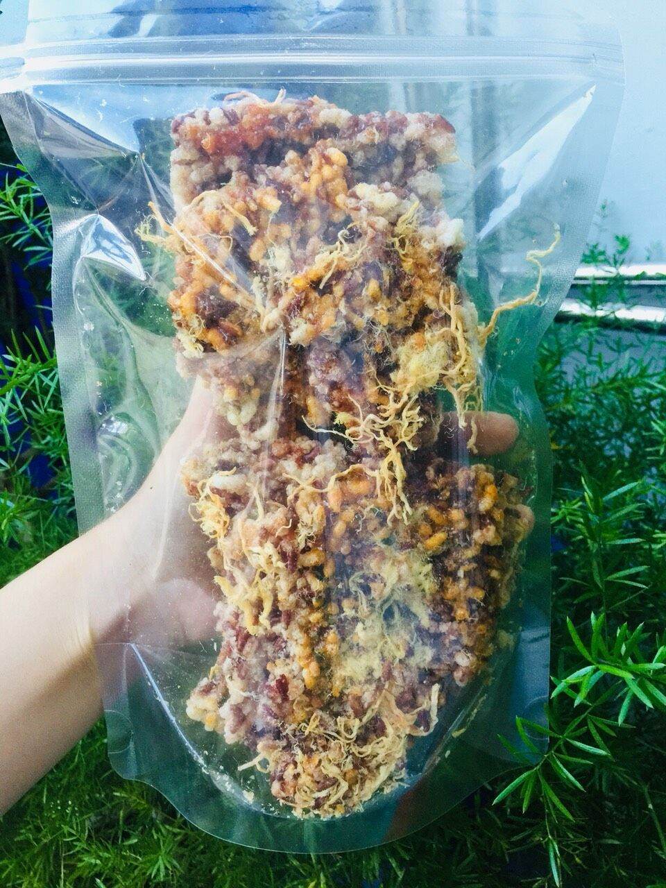 Thanh cơm cháy gạo lứt chà bông