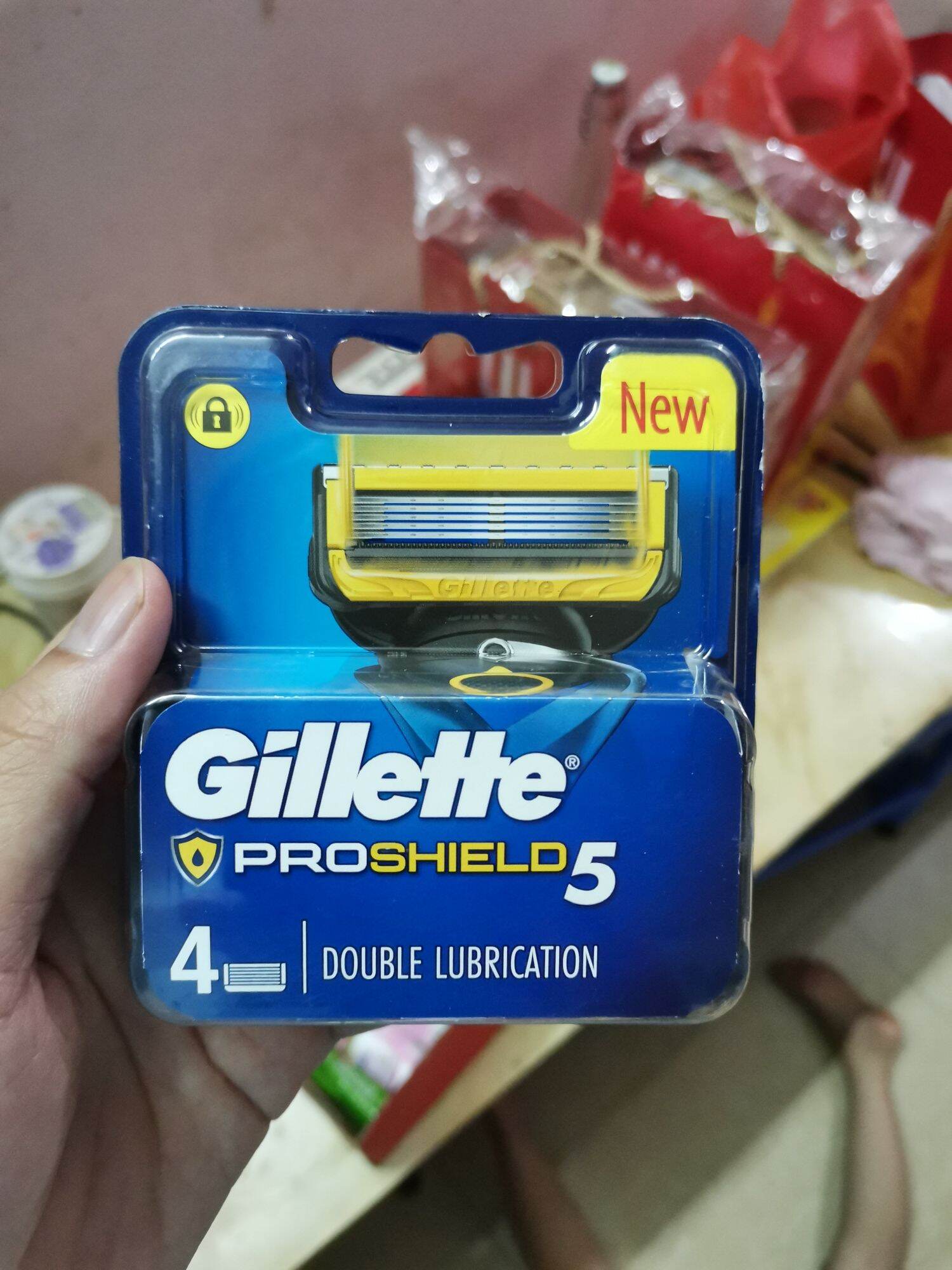 🇻🇳 Lưỡi dao cạo râu Gillette fusion 5 +1 proshield Nhật Bản ( hộp 4 lưỡi )