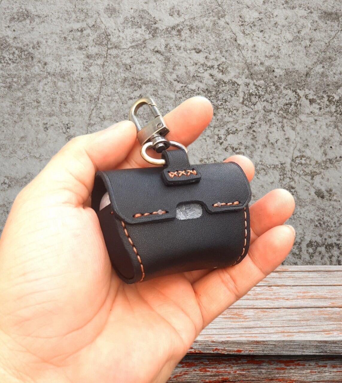 Bao da Sony WF-1000XM5 da thật handmade, đồ da thủ công