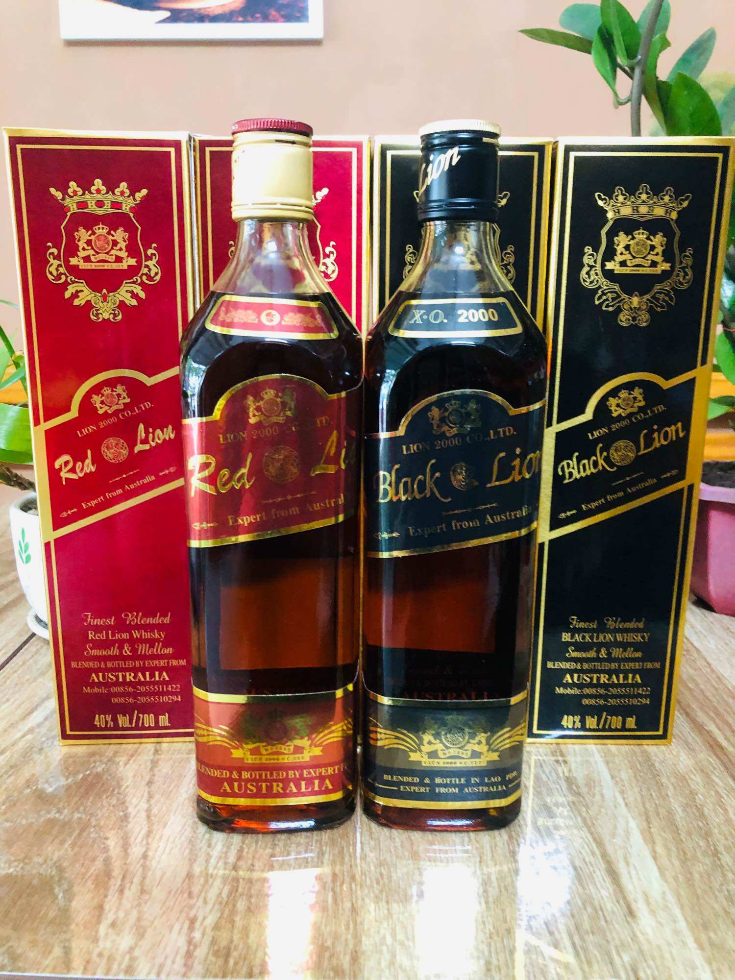 Combo 2 chai black+red lion nhập từ lào dung tích 700ml