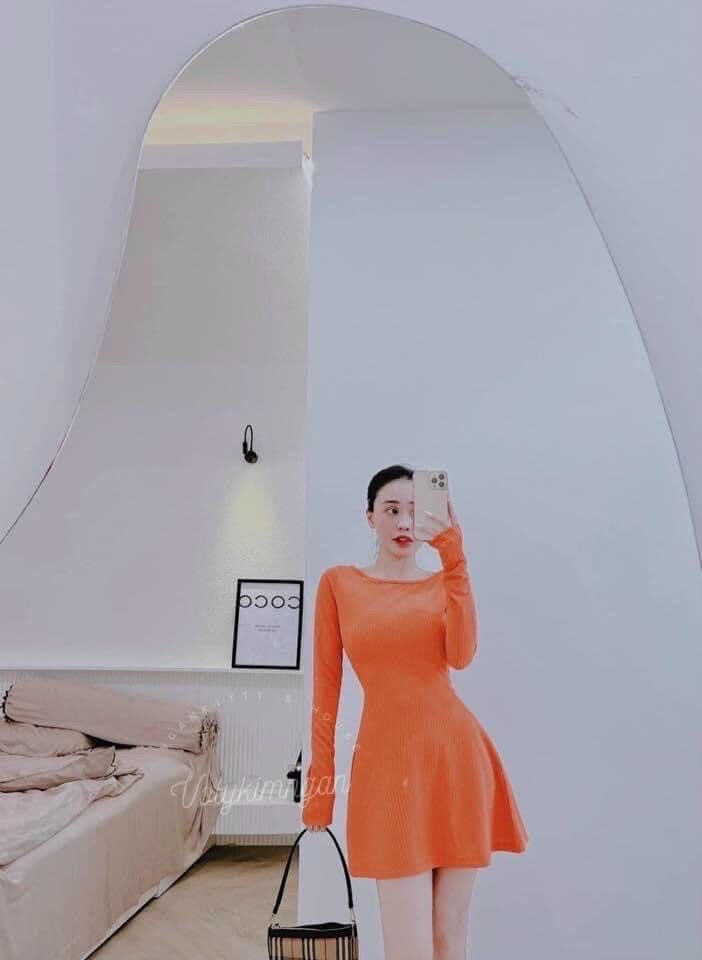 ĐẦM BODY DÁNG XOÈ HỞ LƯNG SEXY