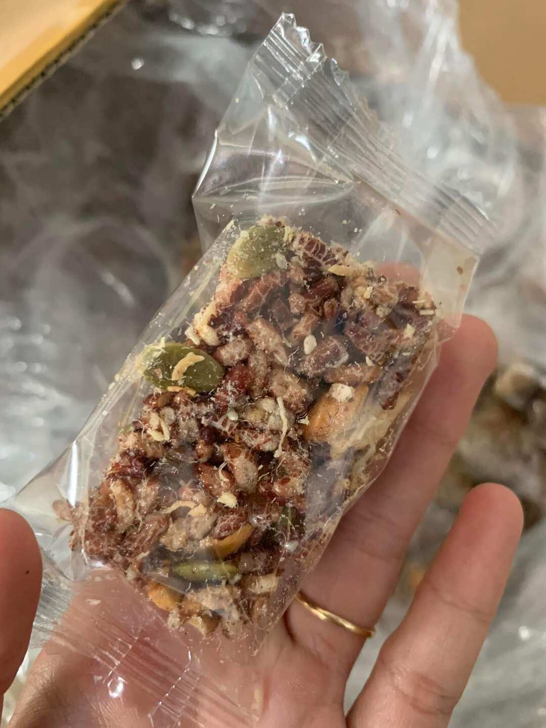 Thanh gạo lức chà bông mix hạt 1kg