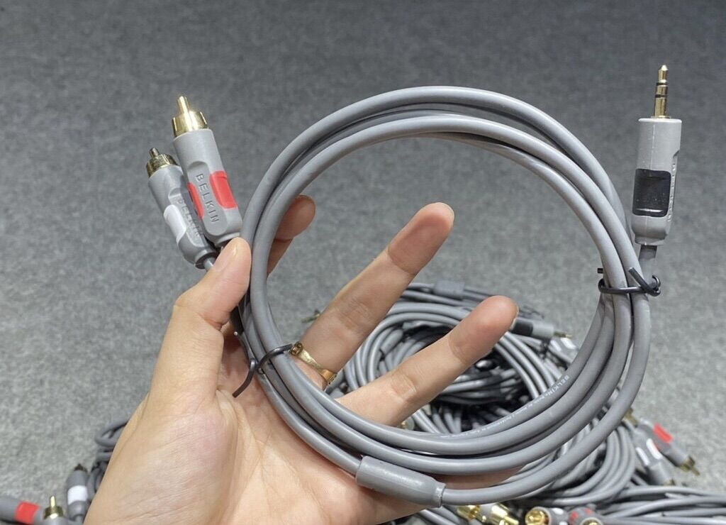 Dây 3.5 ra av belkin đức , 3.5 ra rca giúp cải thiện âm thanh tốt