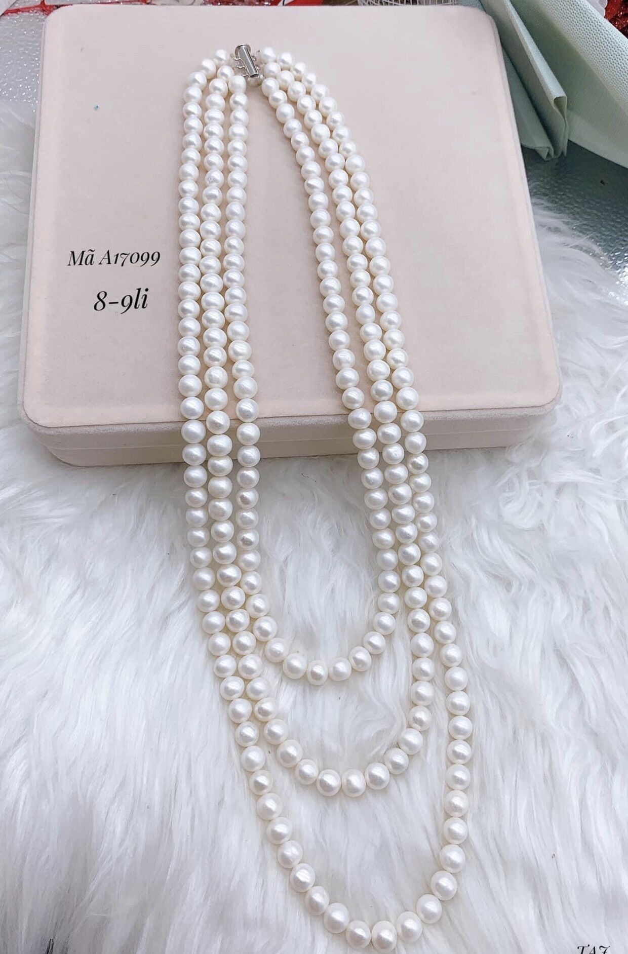 Dây chuyền ngọc trai nuôi nước ngọt tự nhiên, kiểu dáng 3 tầng hạt gần tròn size 8ly màu Trắng