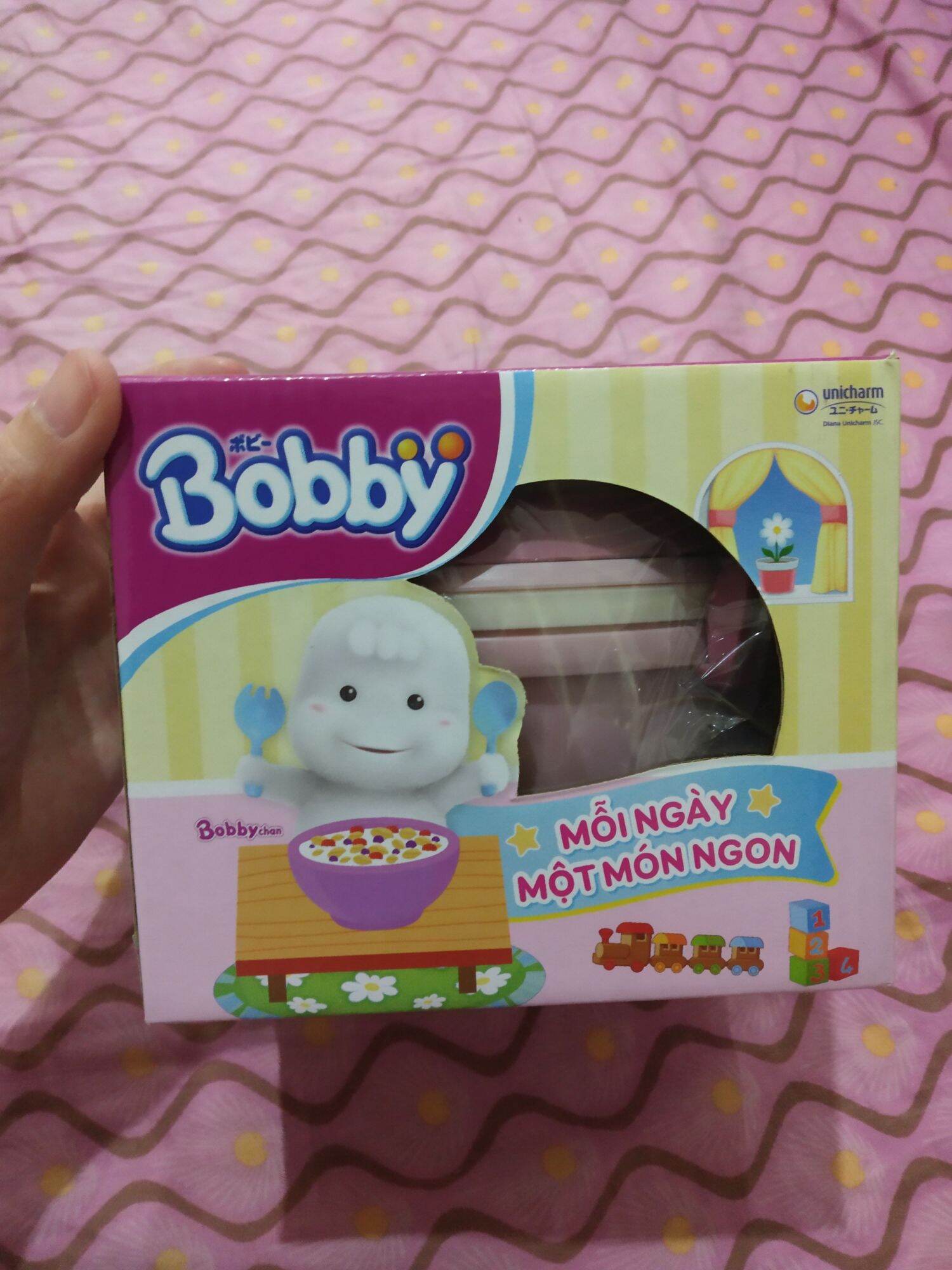 Hộp cơm quà tặng bỉm Bobby