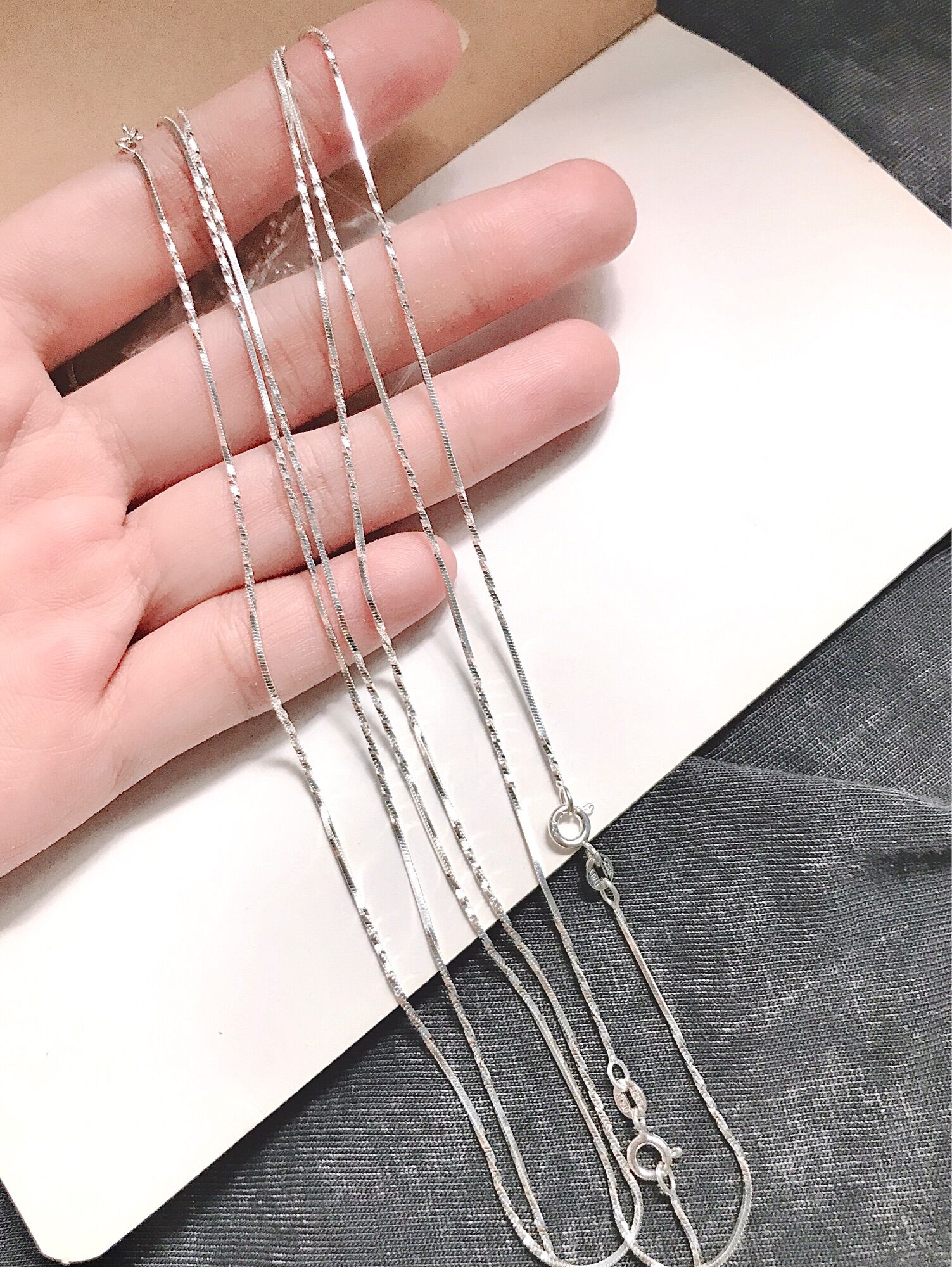 Dây chuyền bạc mì xoắn