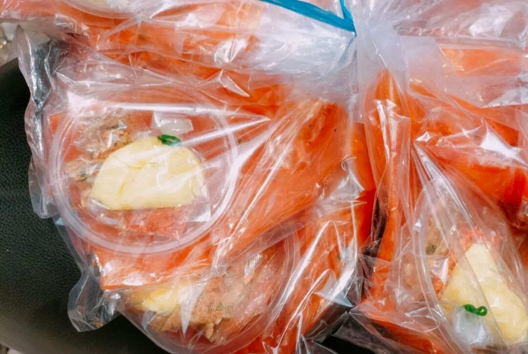 Bánh tráng dẻo tôm bơ,  hành phi thơm ngon