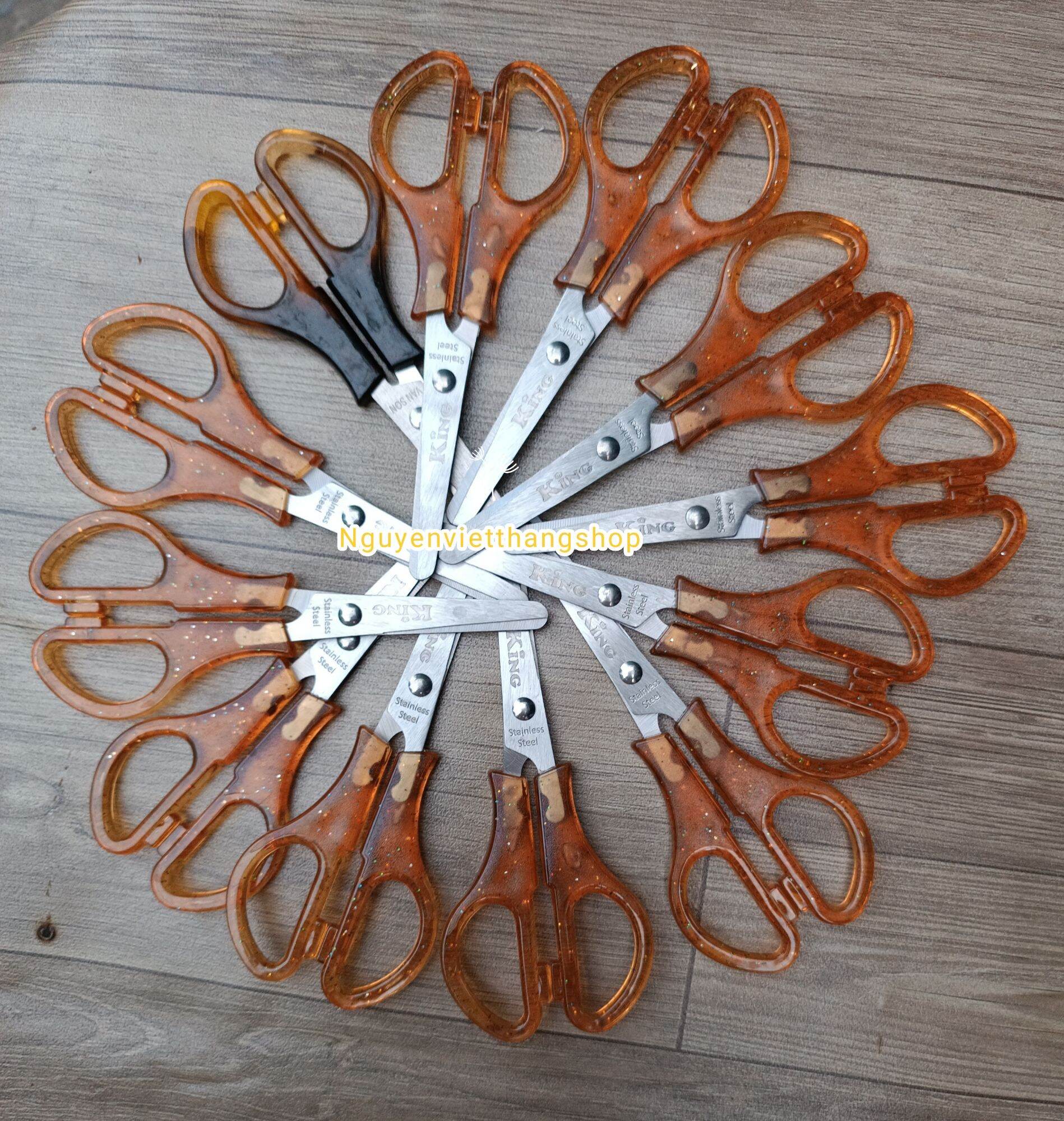 Kéo học sinh ( kéo xà cừ ) 1 cây