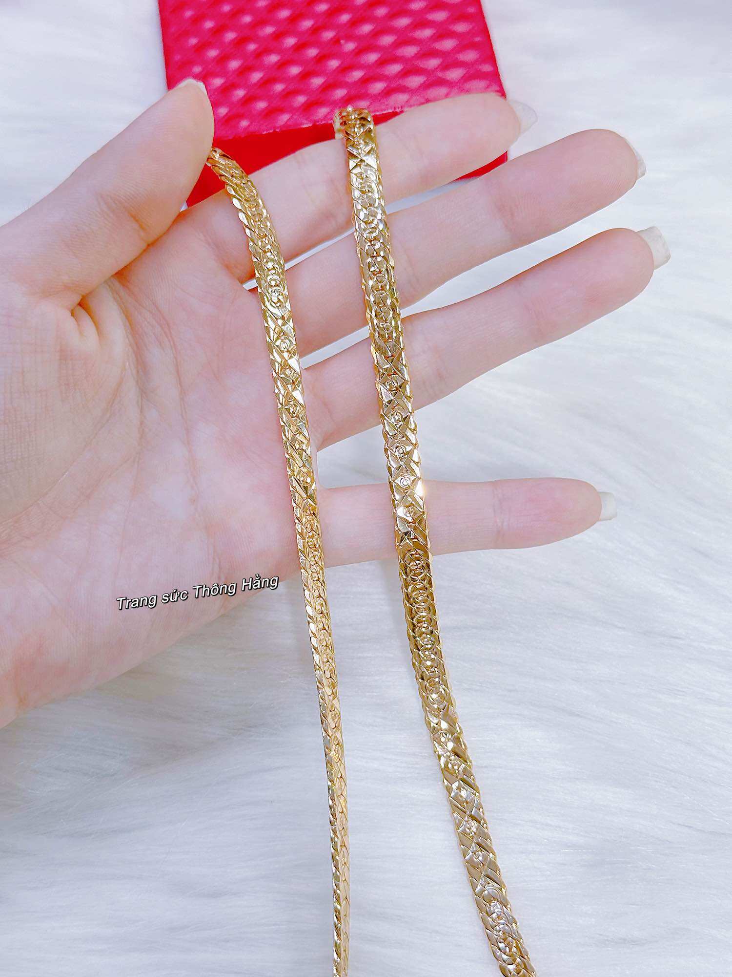 Dây chuyền lật ép đồng đeo bền màu 750