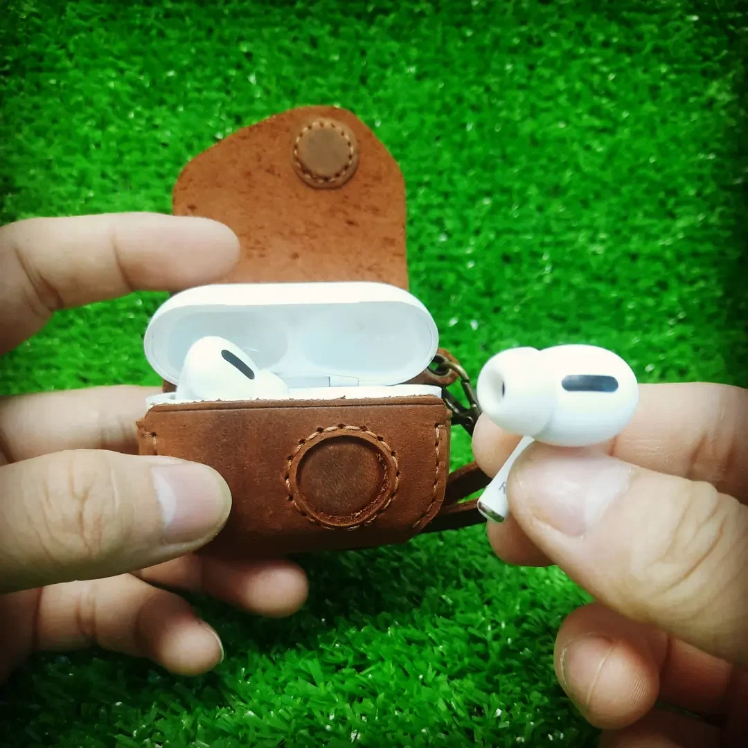 AirPods Pro Leather Case with Magnetic Buttons with Cord (Genuine Leather)