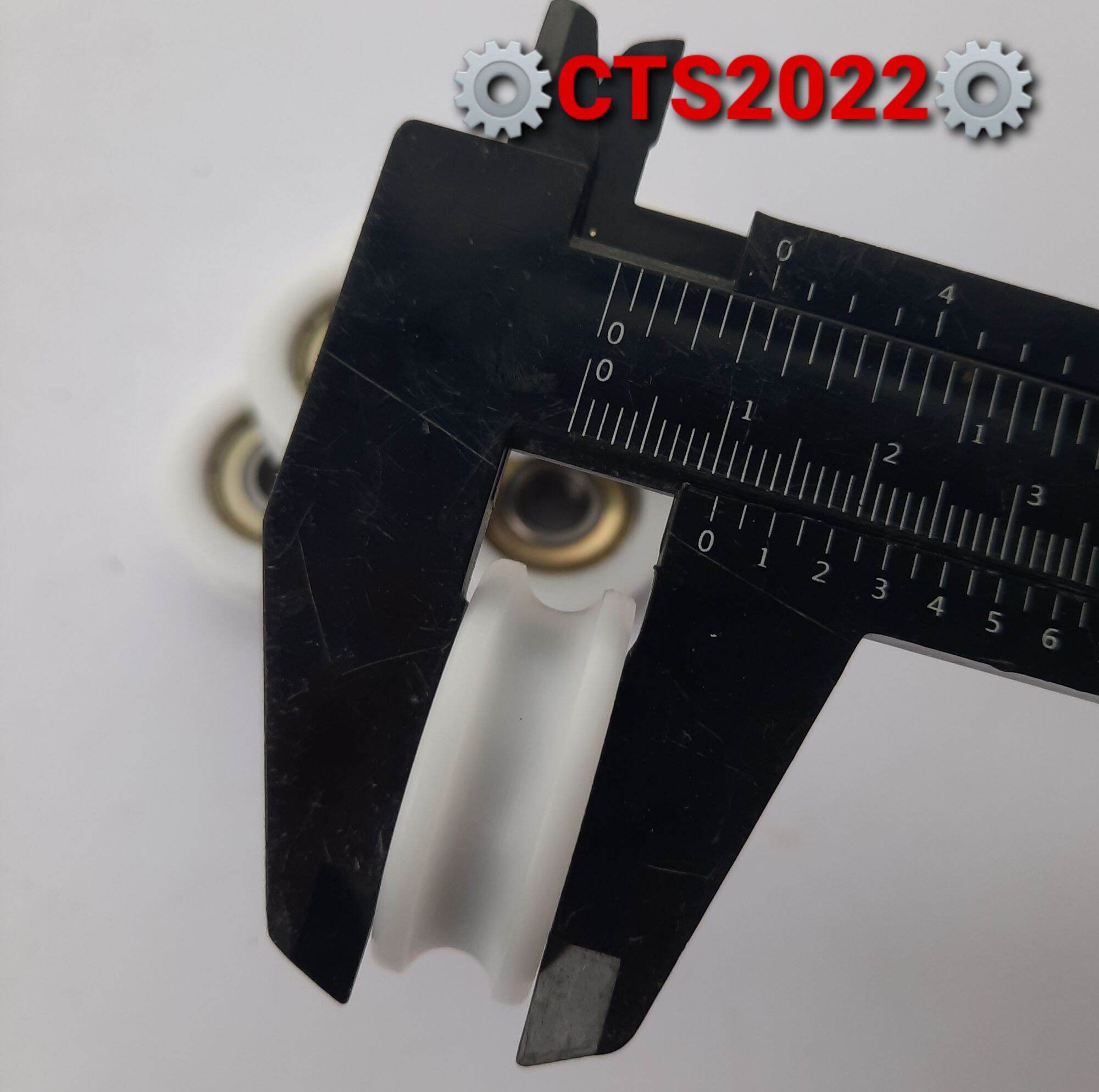 Con lăn nhựa dẫn hướng phi 30mm trục phi 8mm