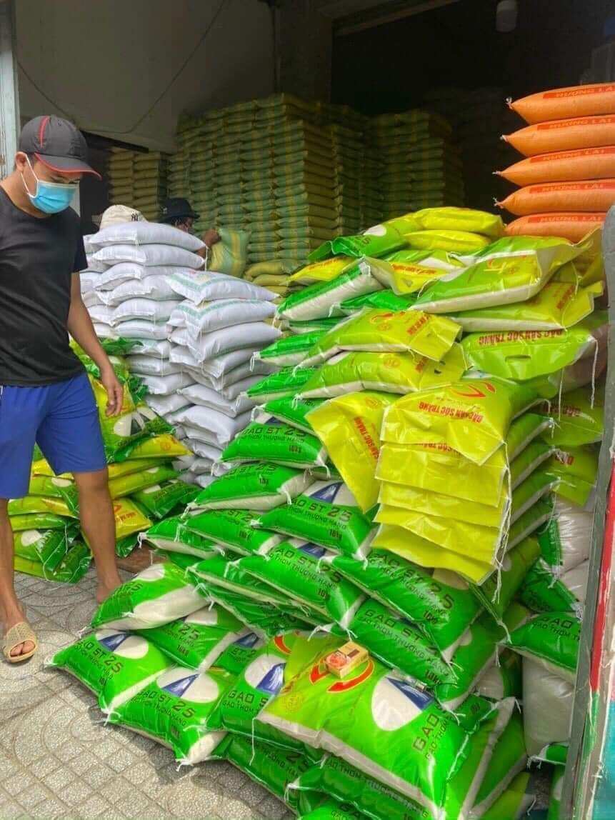 Gạo ST25 Sóc Trăng (Túi 5kg, dẻo mềm,thơm cơm)