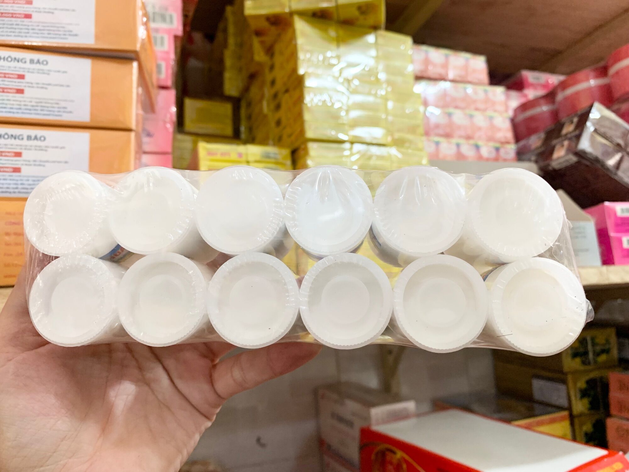 Sỉ lố 12 hủ kem chua (trộn kem)