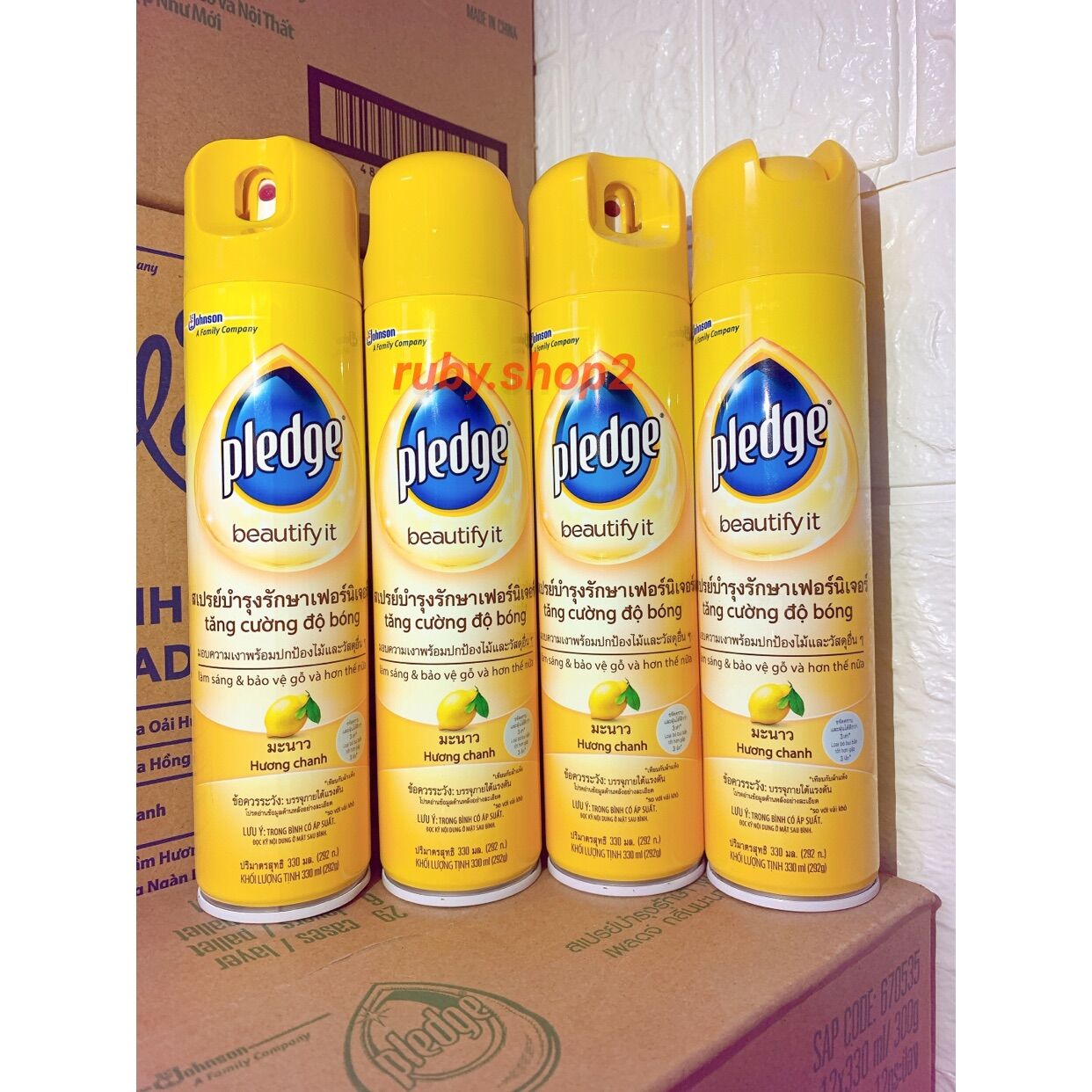 Xịt bóng gỗ  PLEDGE đánh bóng và làm sạch đồ gỗ và nội thất  330ML(hàng chuẩn)