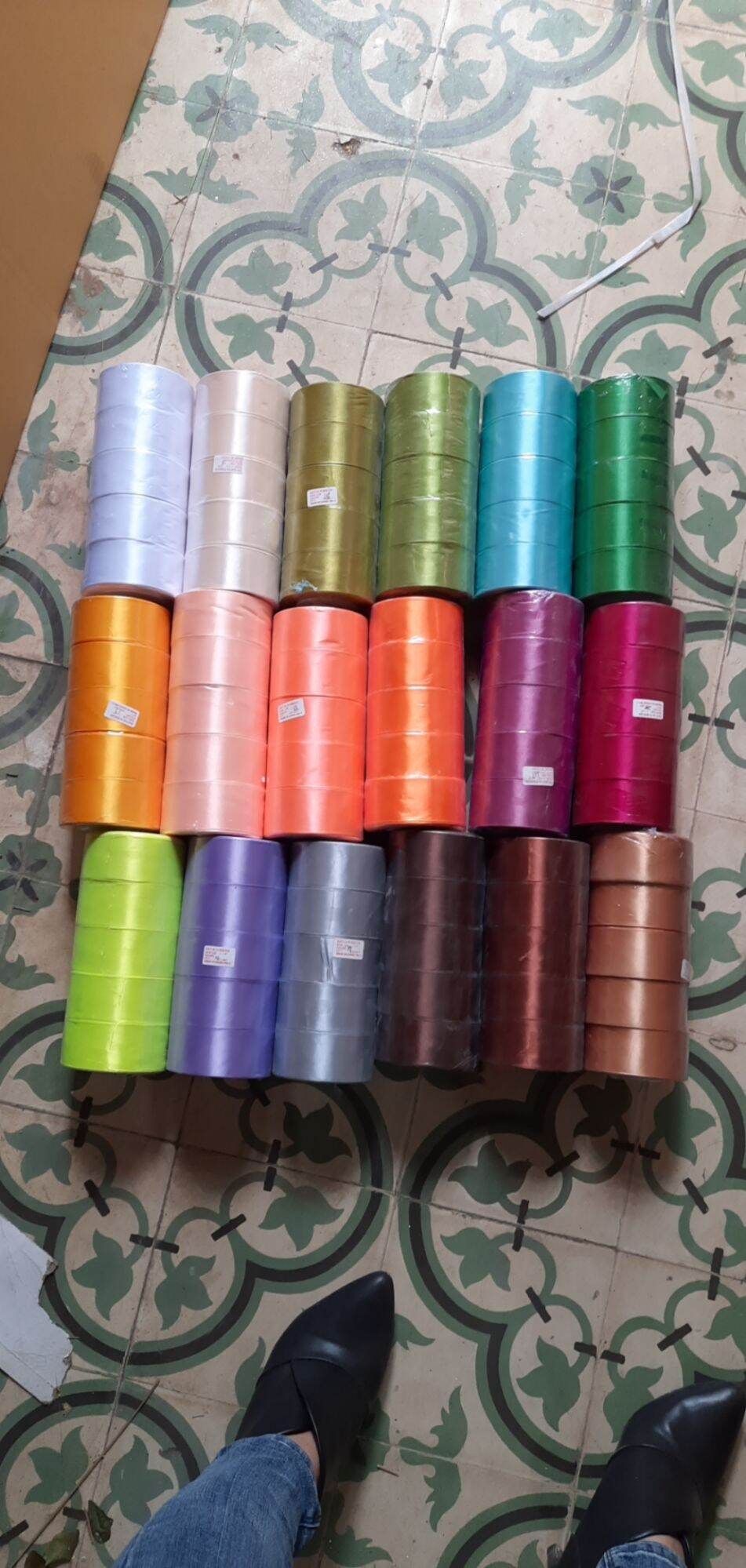 [Nhập RS0822 giảm 30k cho đơn 99k]ruybang lụa 4cm.1 lốc 5 cuộn