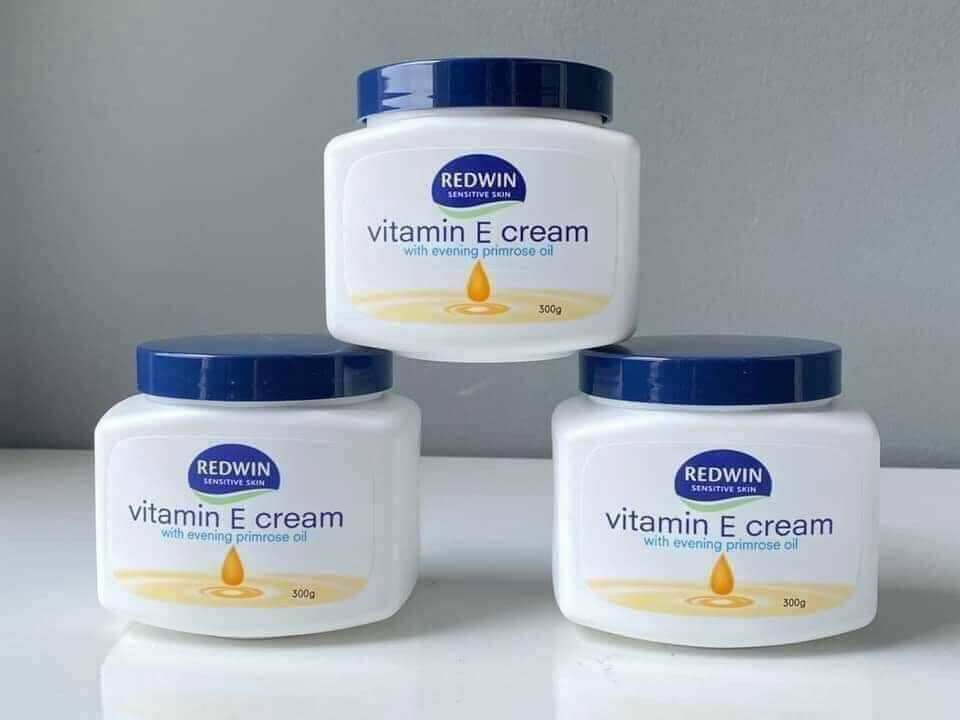 Kem dưỡng ẩm vitamin e redwin úc 300g giúp làm sáng da, dưỡng da mềm mịn, dùng cho mọi loại da