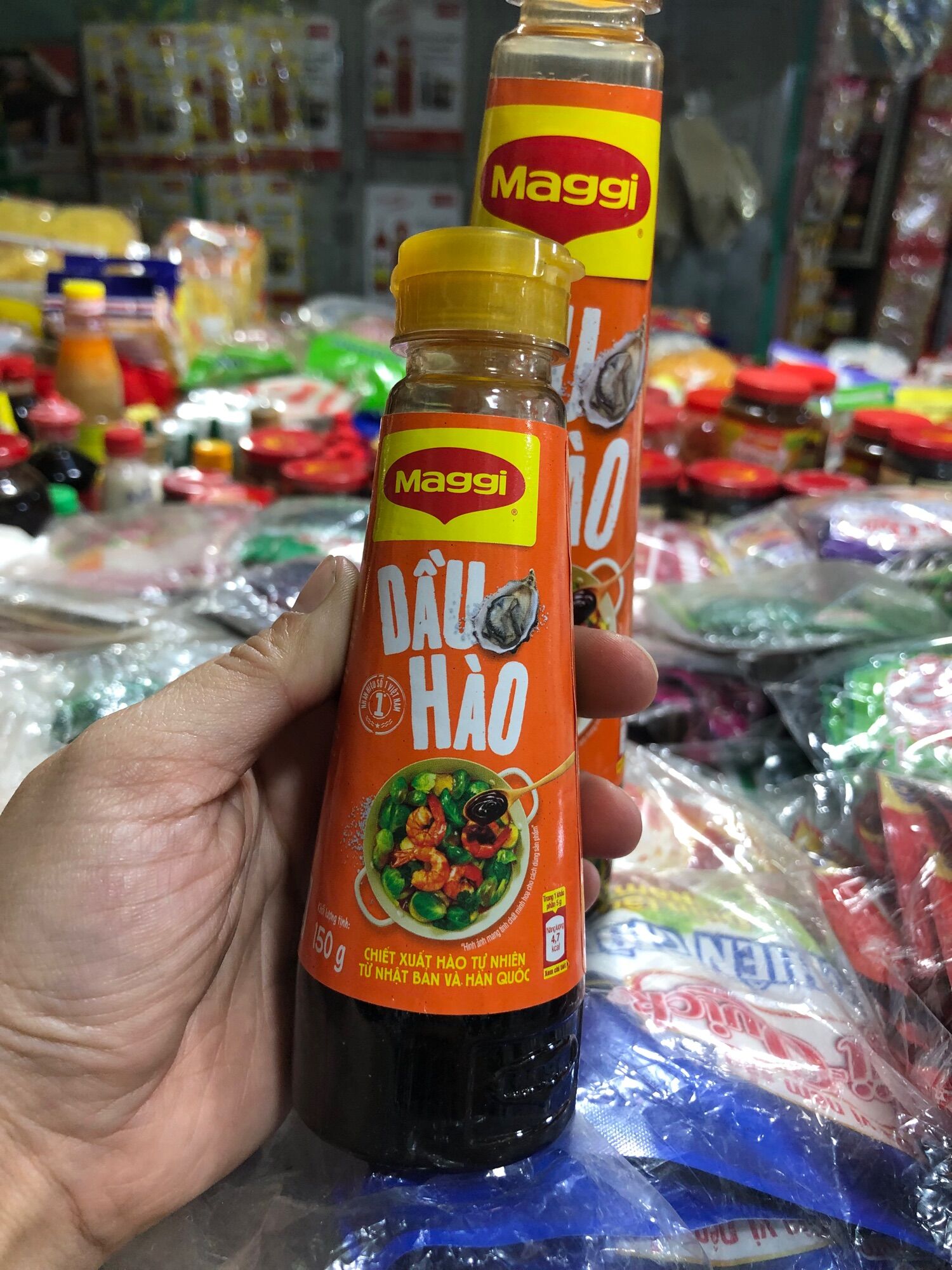 Dầu hào Maggi, mẫu mới, chai 250g - 150g