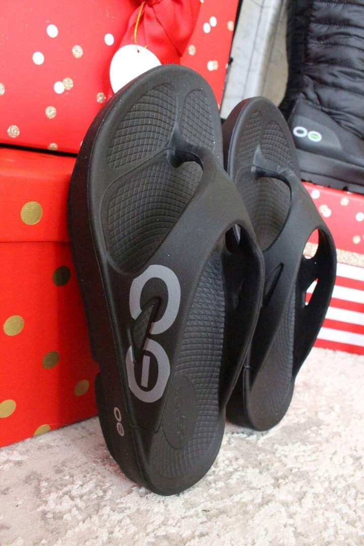 Dép oofos quai kẹp, big size 44,45,46,47.
