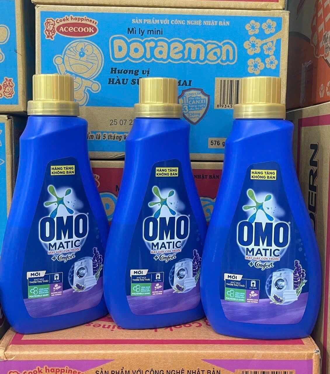 Combo 2 chai nước giặt omo matic cửa trước 699ml