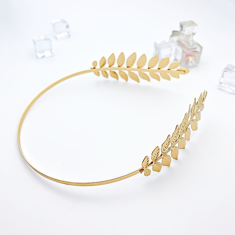 Vương miệng lá nguyệt quế - Arora boutique