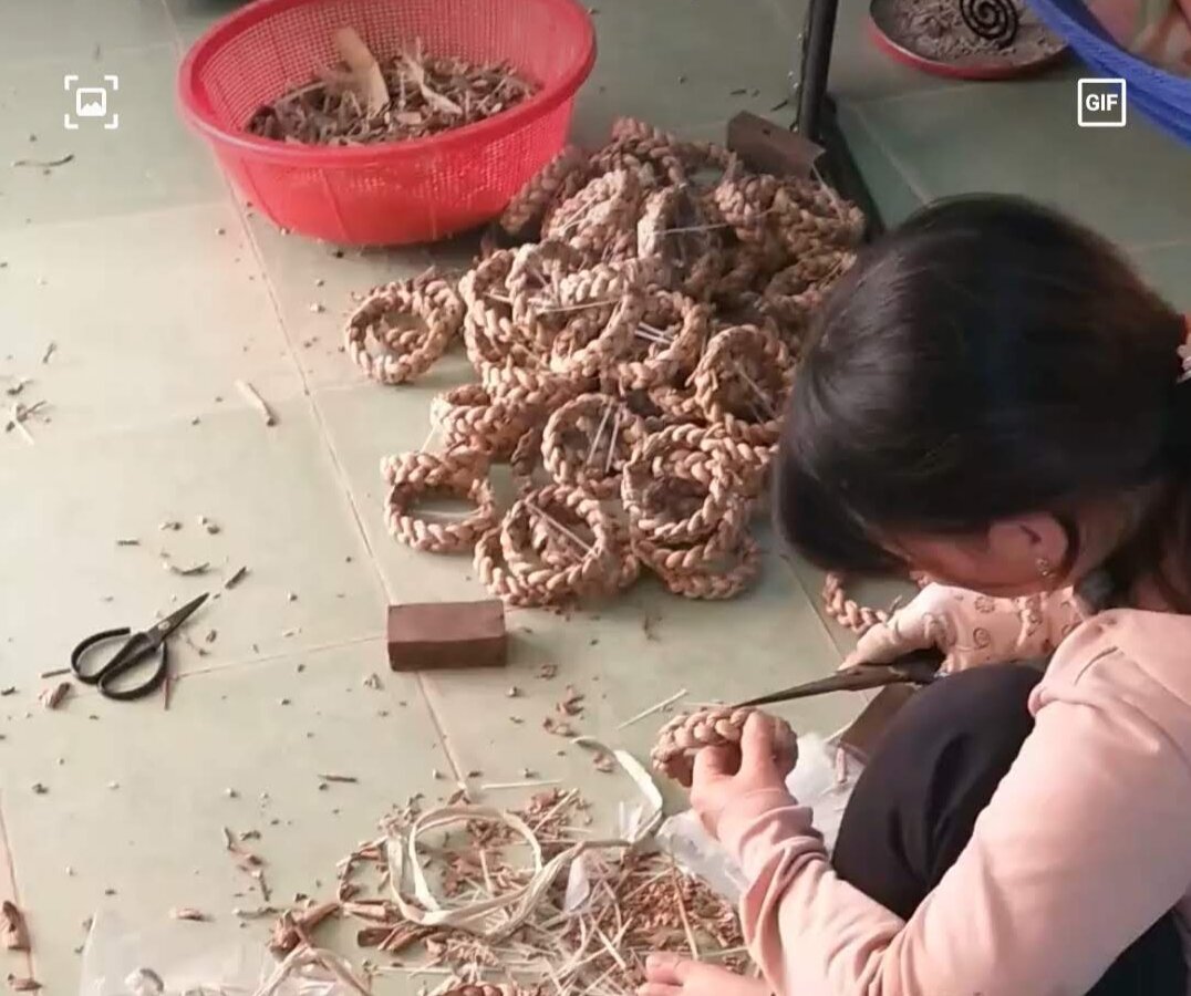 ĐẾ Chưng Dừa