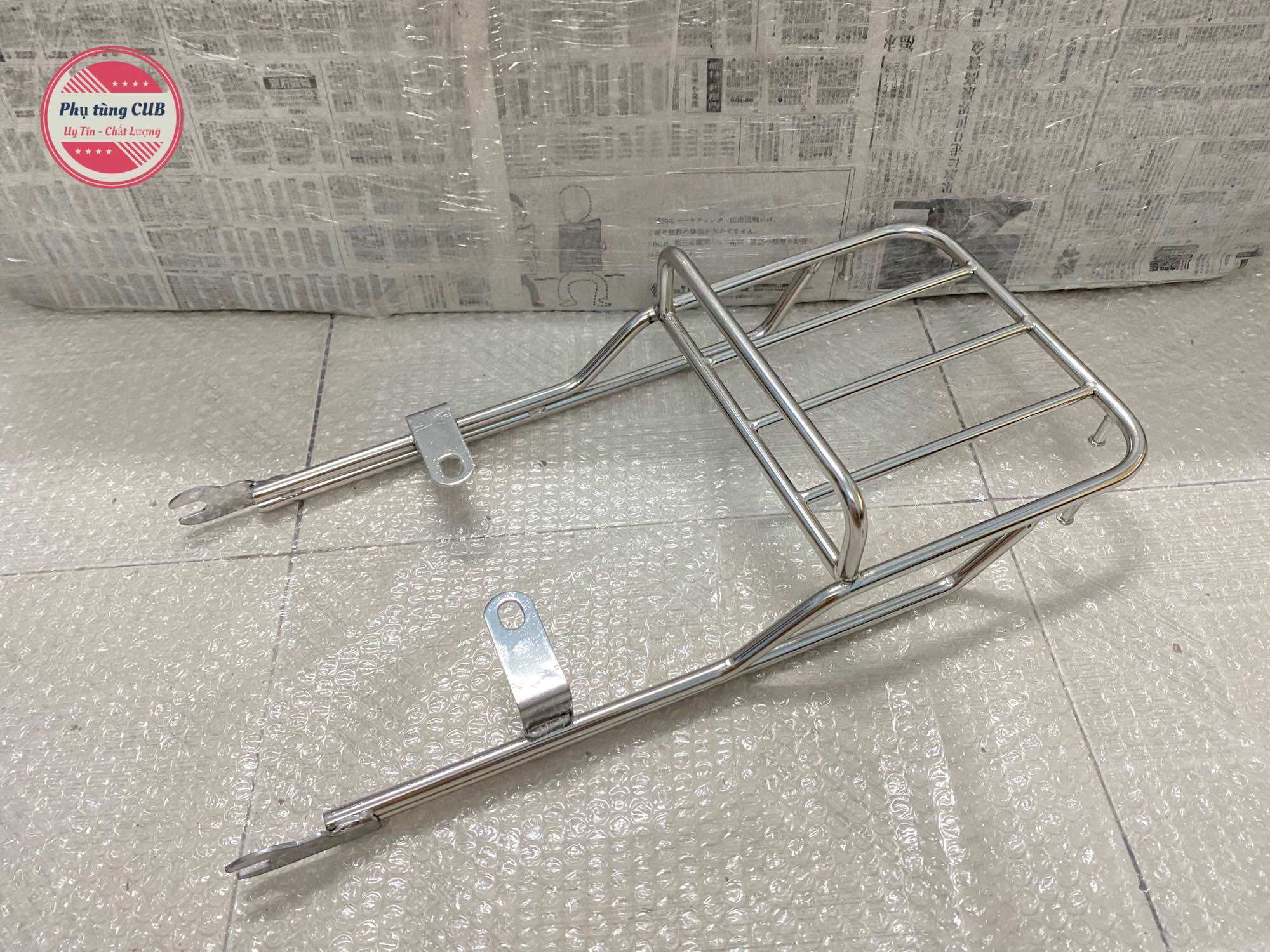 Baga đuôi có tay xách cho xe cub ( chất liệu inox )