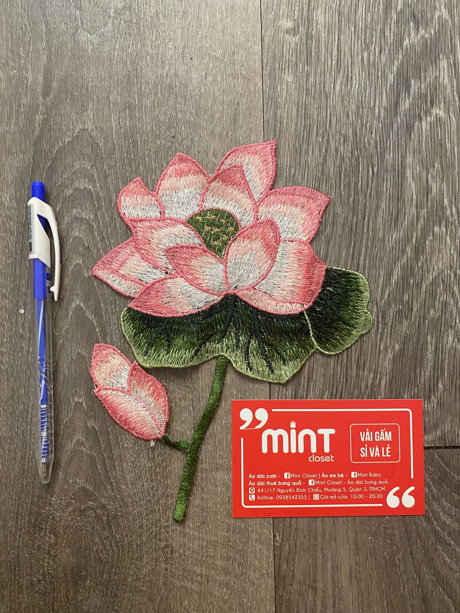 Bông chỉ sen đính kết áo dài, đầm, váy
