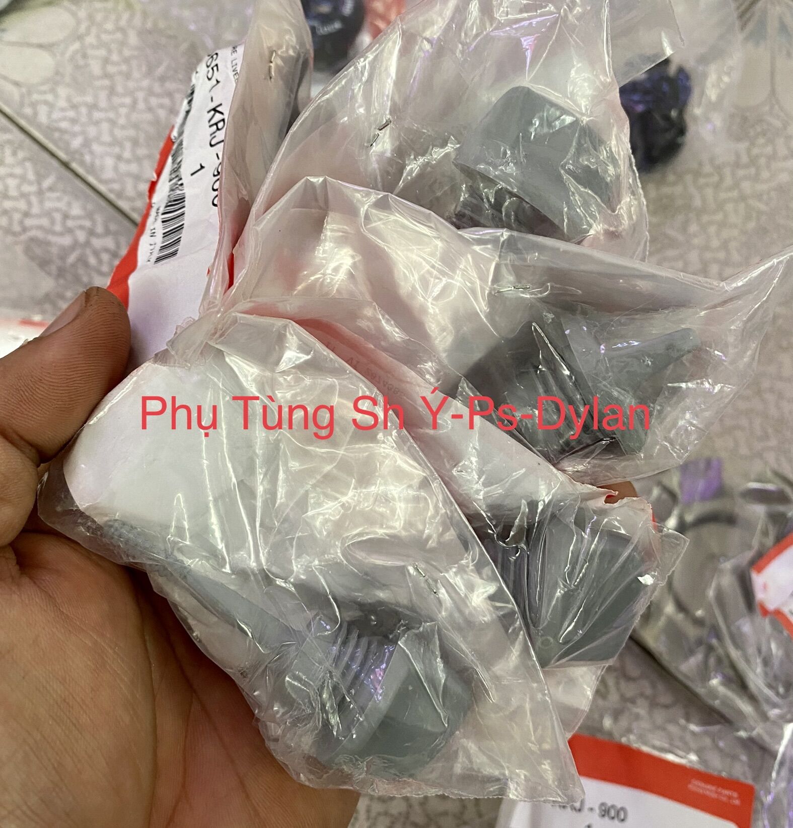 Ty thăm nhớt zin 100% sh ý các đời ,ps