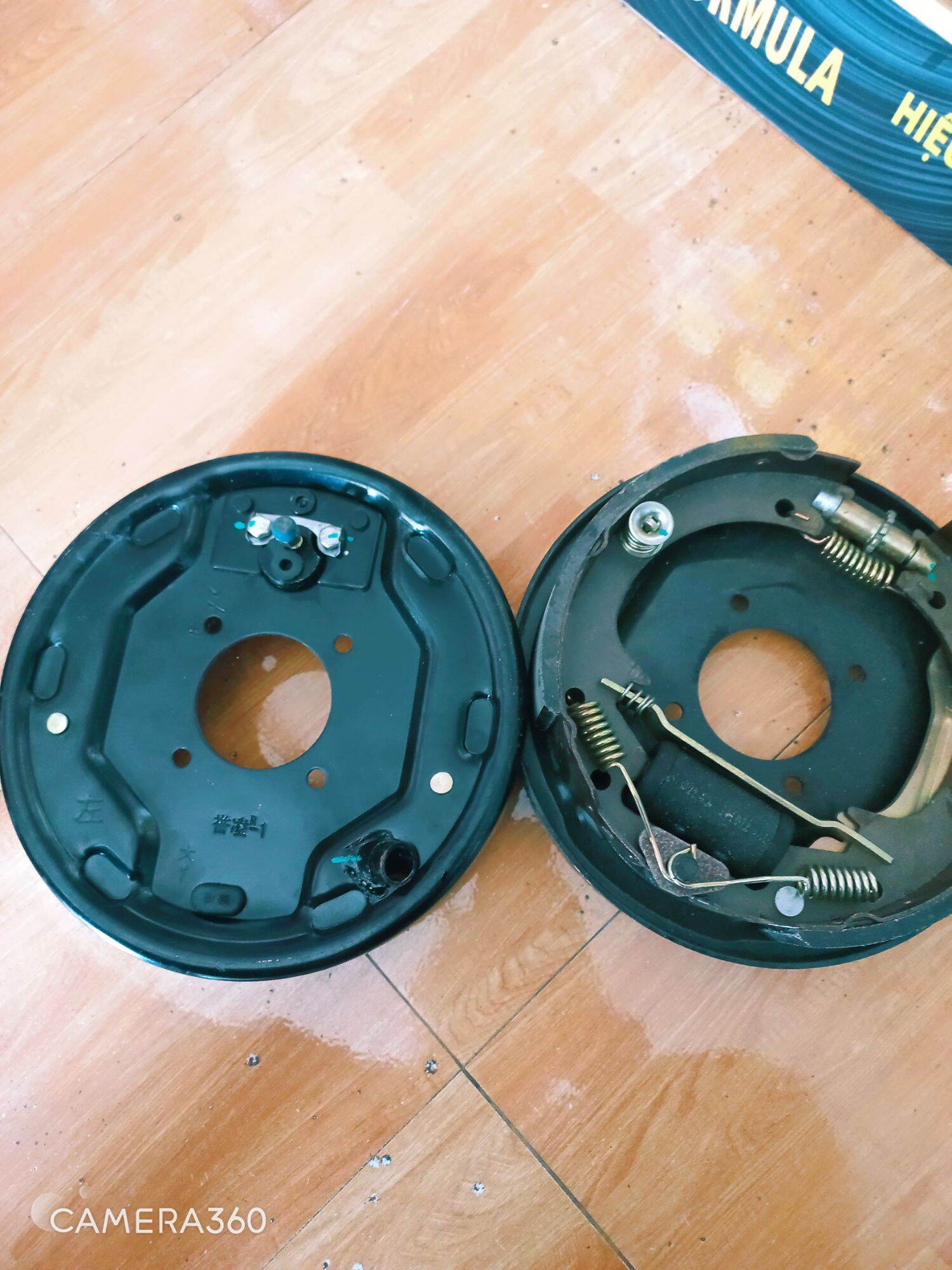 CẶP MÂM DỪNG PHANH DẦU xXE BA GÁC