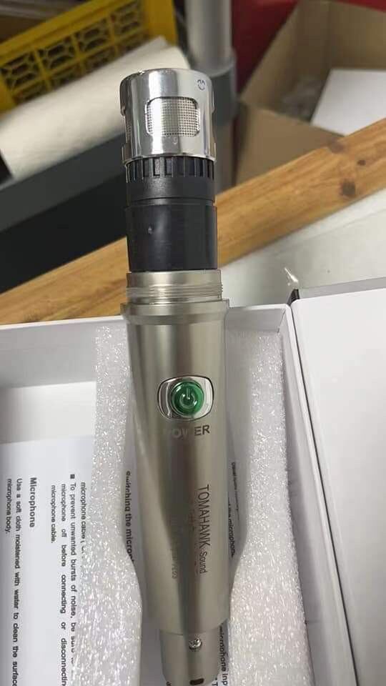 Mic dây nhật tomahawk