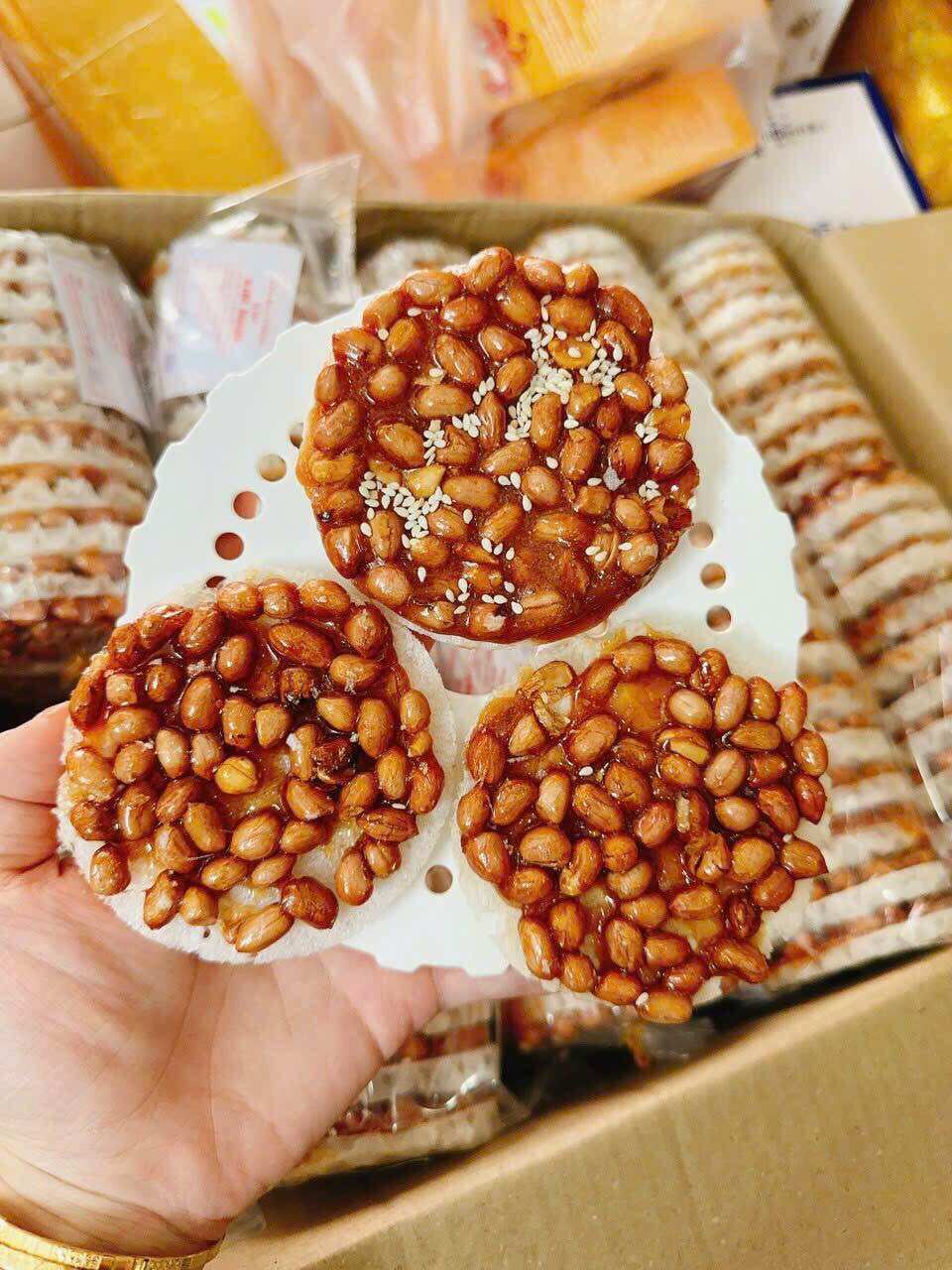 Kẹo đậu phộng bánh tráng cây 250g( 10 miếng )
