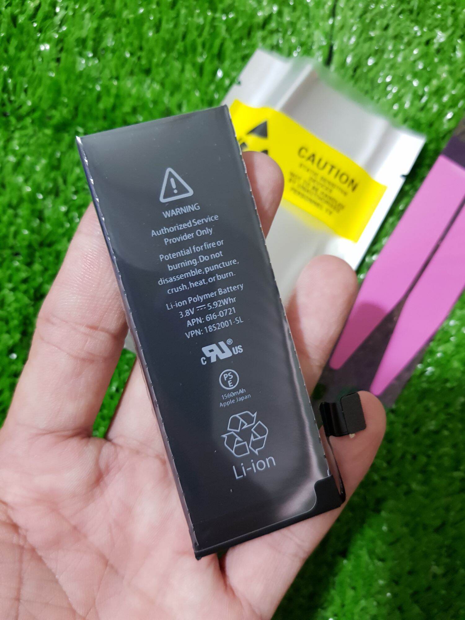 Pin iphone 5s dung lượng chuẩn 1560manh 0 lần sạc tặng kèm sill dán pin