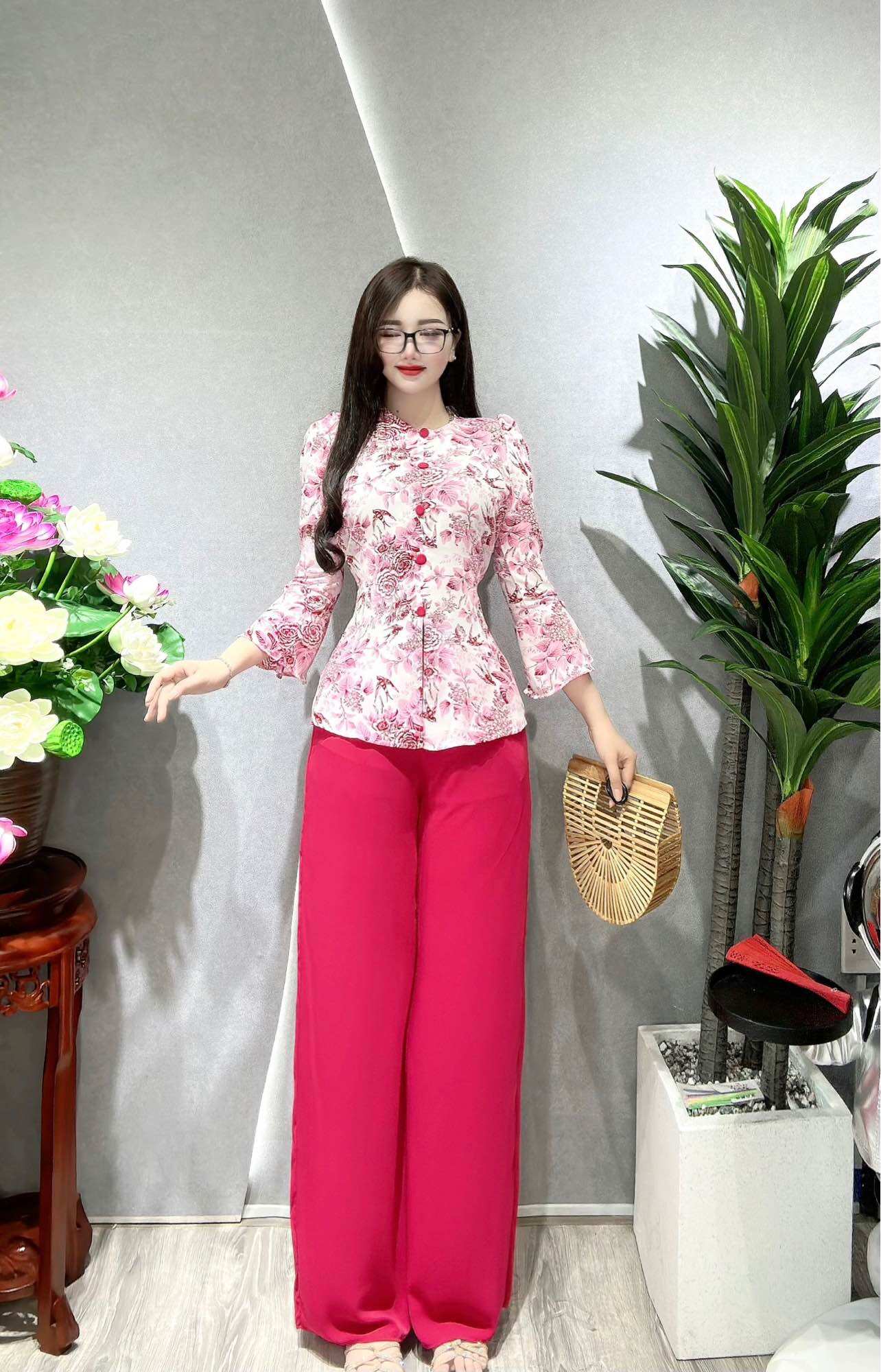 Bộ bà ba tay bèo hoạ tiết hoa nhí vải lụa cao cấp