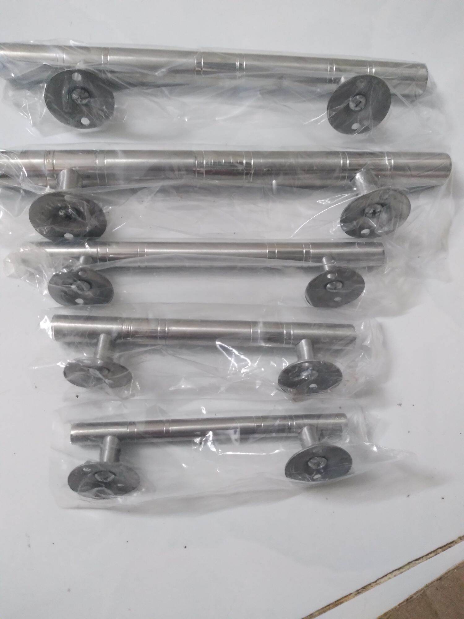 TAY NẮM INOX CAO CẤP ( 1 CẶP 2 CHIẾC  )ĐỦ SIZE