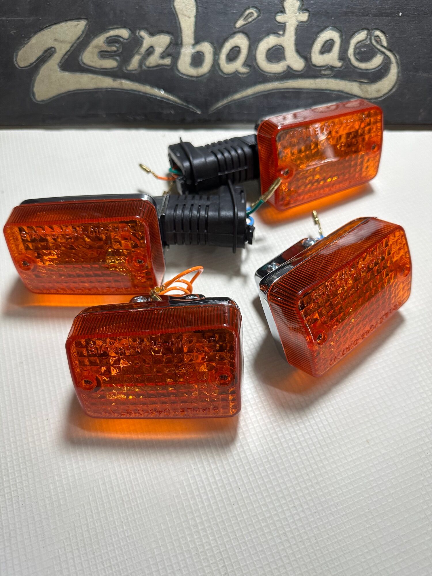 Xi nhan Cub 82-84-DD....